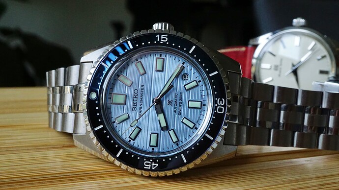 79388949-F7A1-4566-9CDF-4AA0D1962620_1_201_a