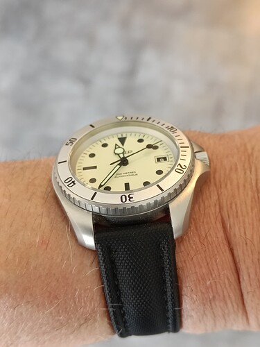 1775727325356168361181906903008