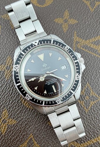 Screenshot_2026-01-16-17-57-54-078_com.chrono24.mobile-edit