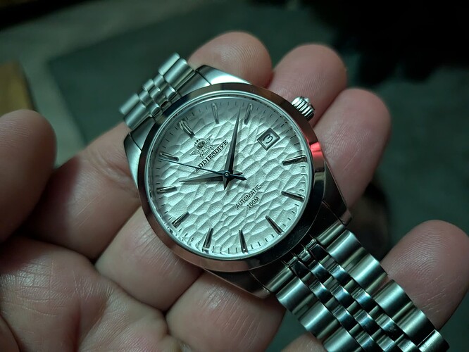 PXL_20251116_182831299.MACRO_FOCUS