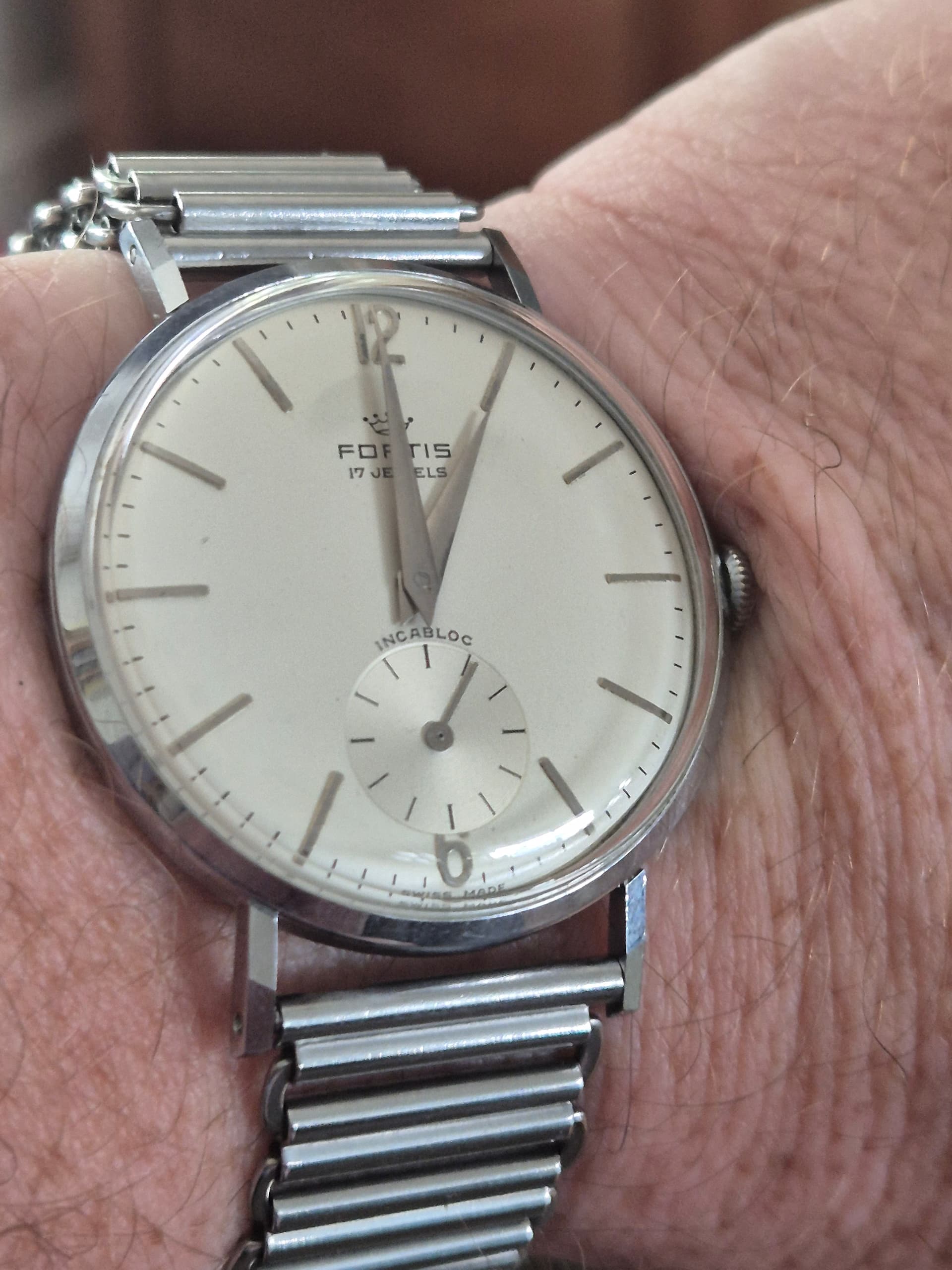 Fortis wristshot 3