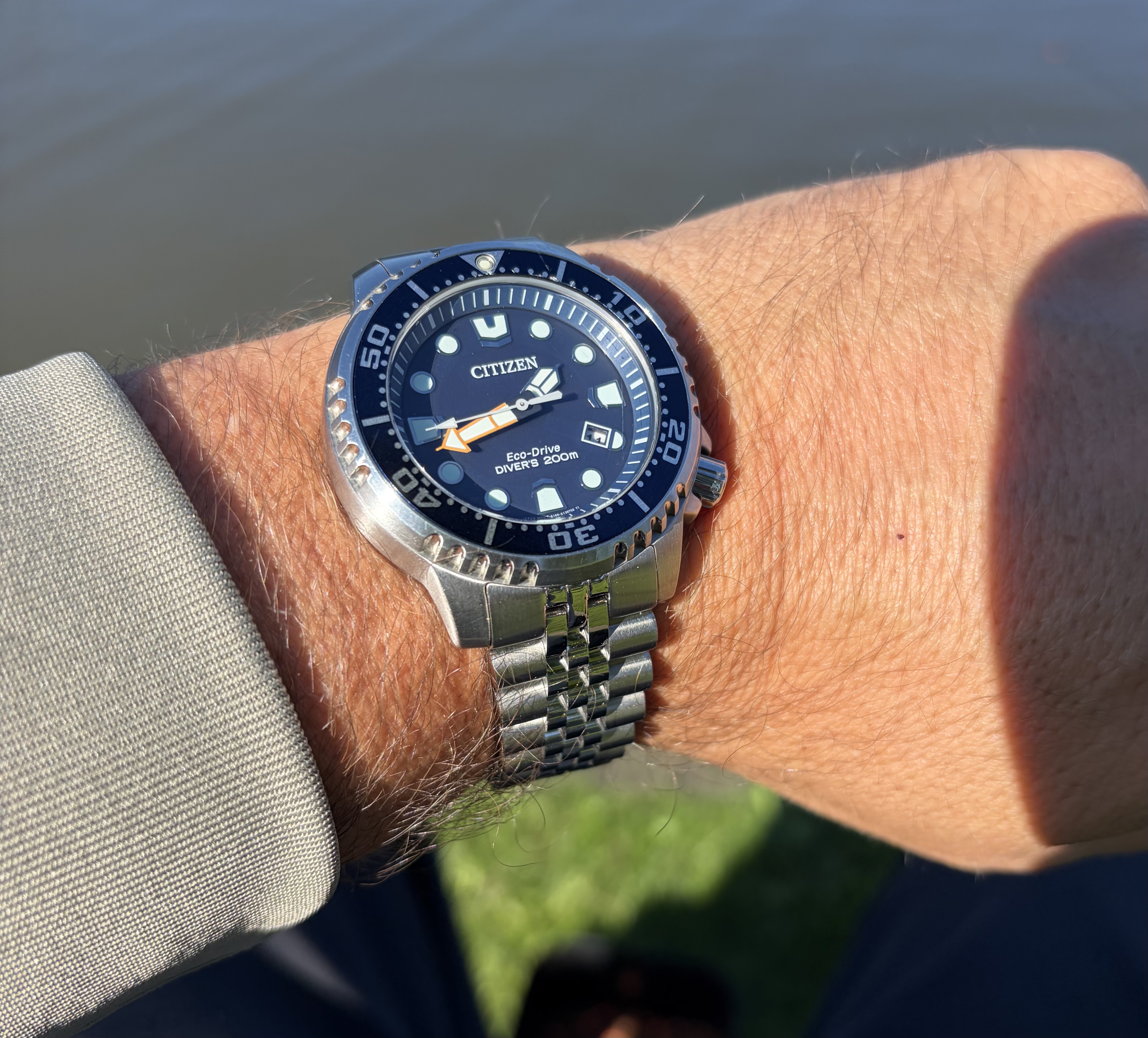 Citizen wristshot 16