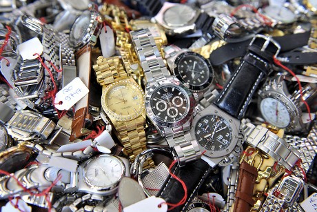 pile-thousands-faked-watches-seen-mht-recycling-440nw-8119619a