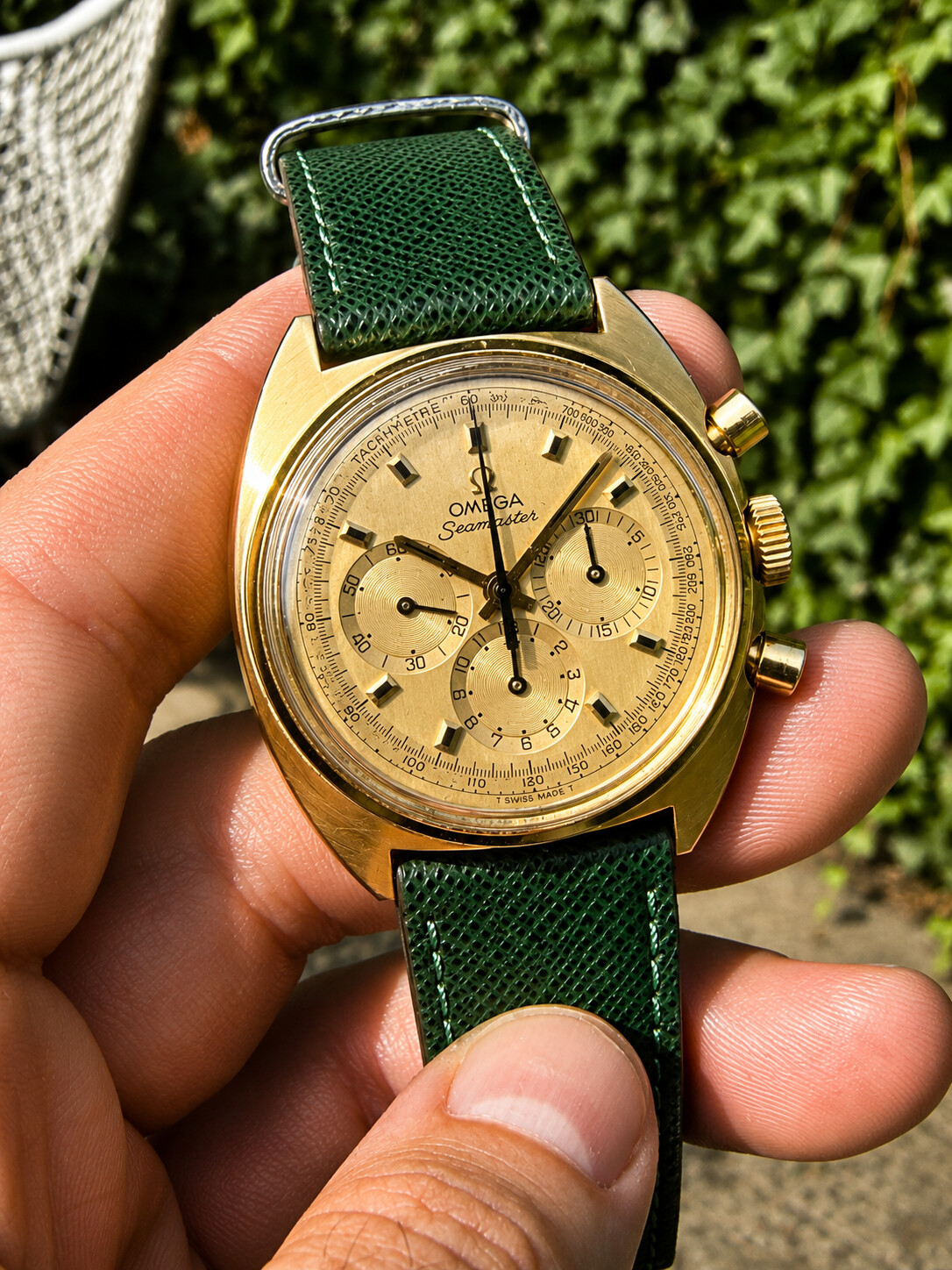 Omega wristshot 30