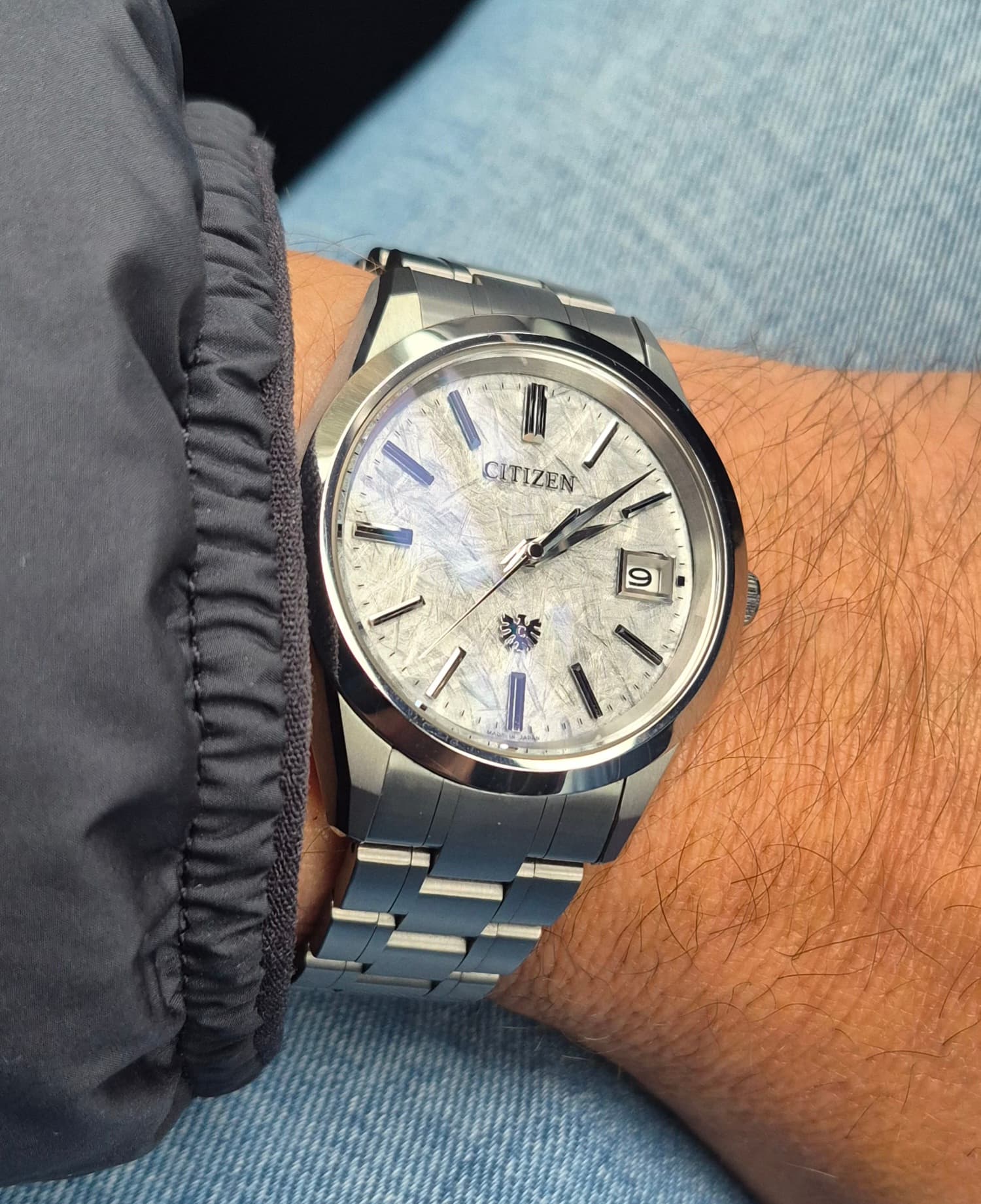 Citizen wristshot 26