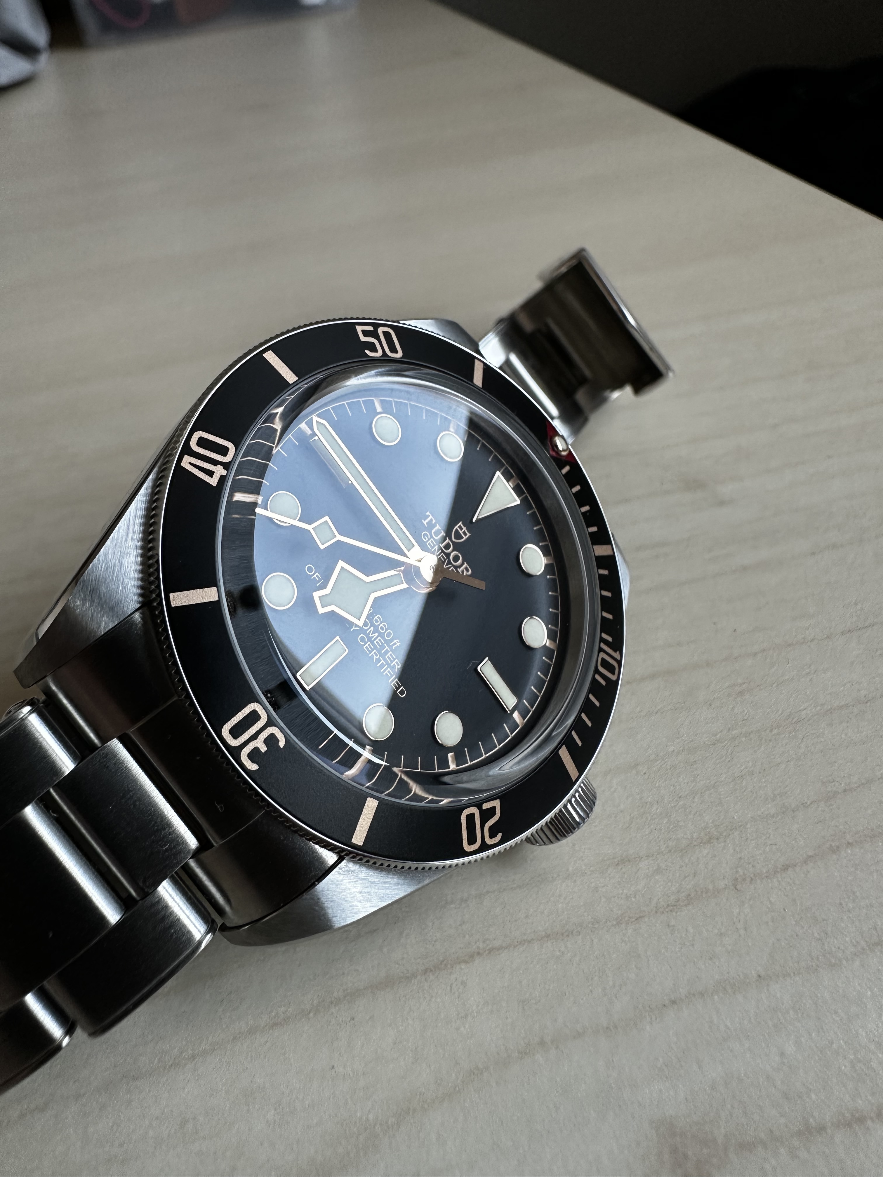Tudor wristshot 25