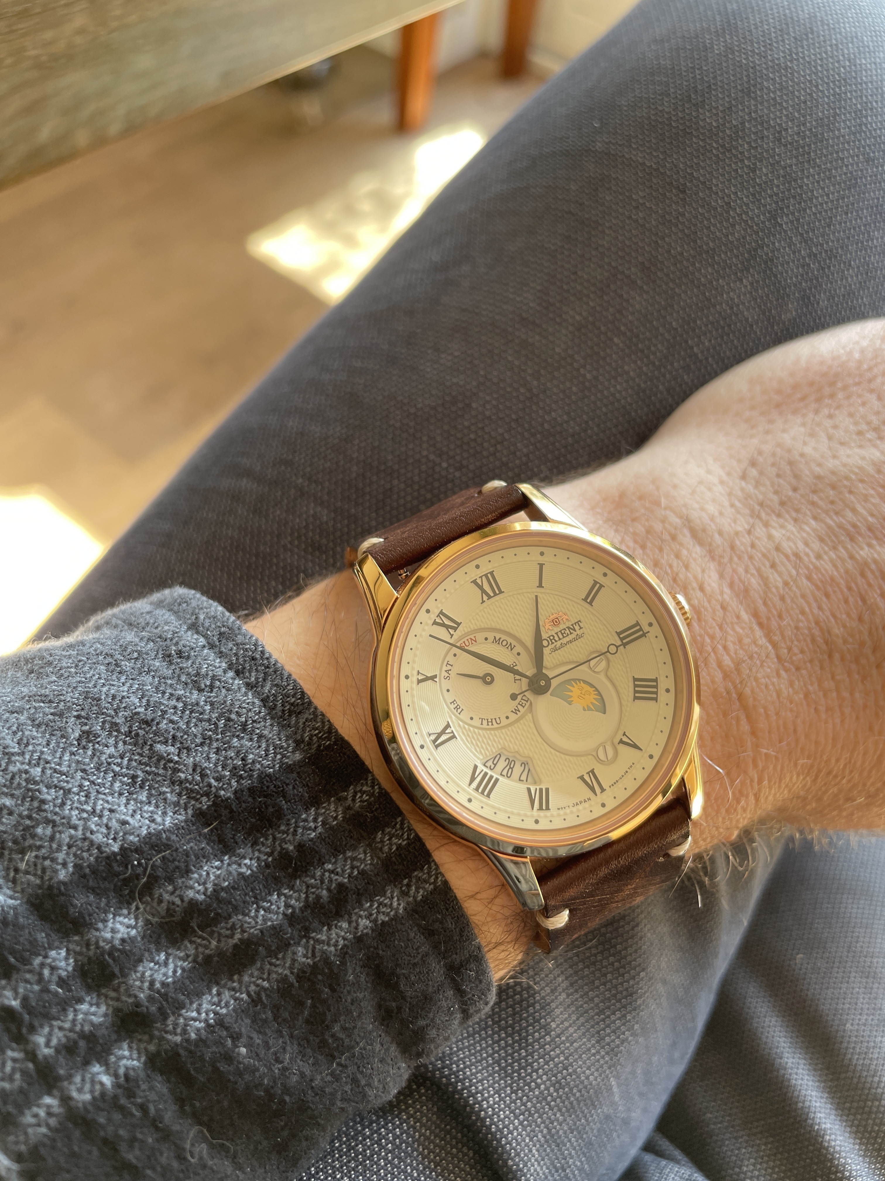 Orient wristshot 22