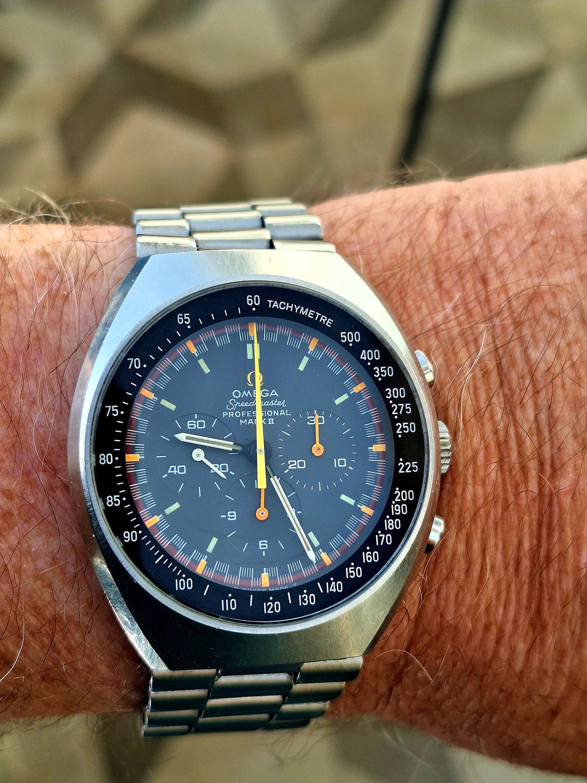 Omega wristshot 9
