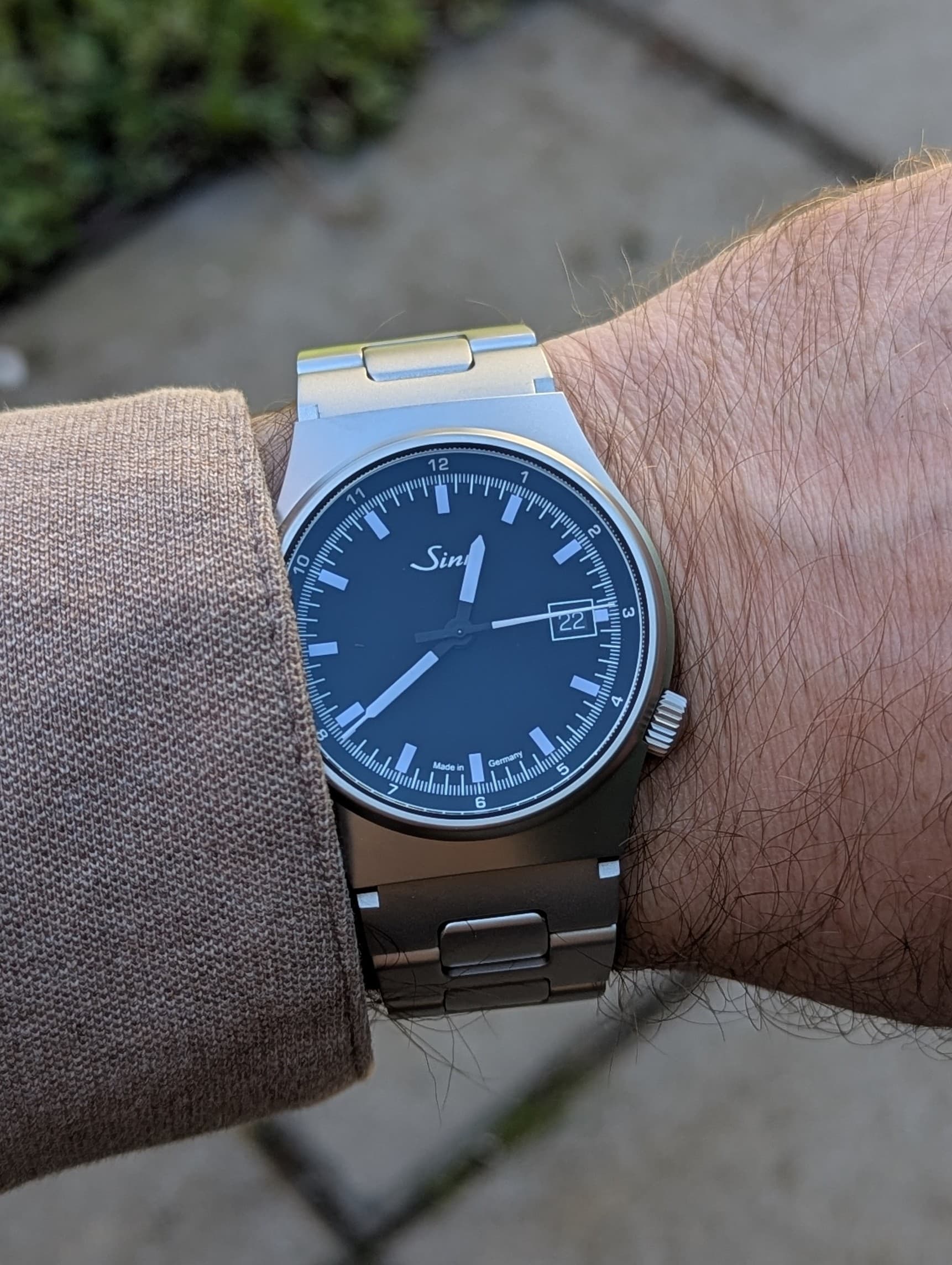 Sinn wristshot 9