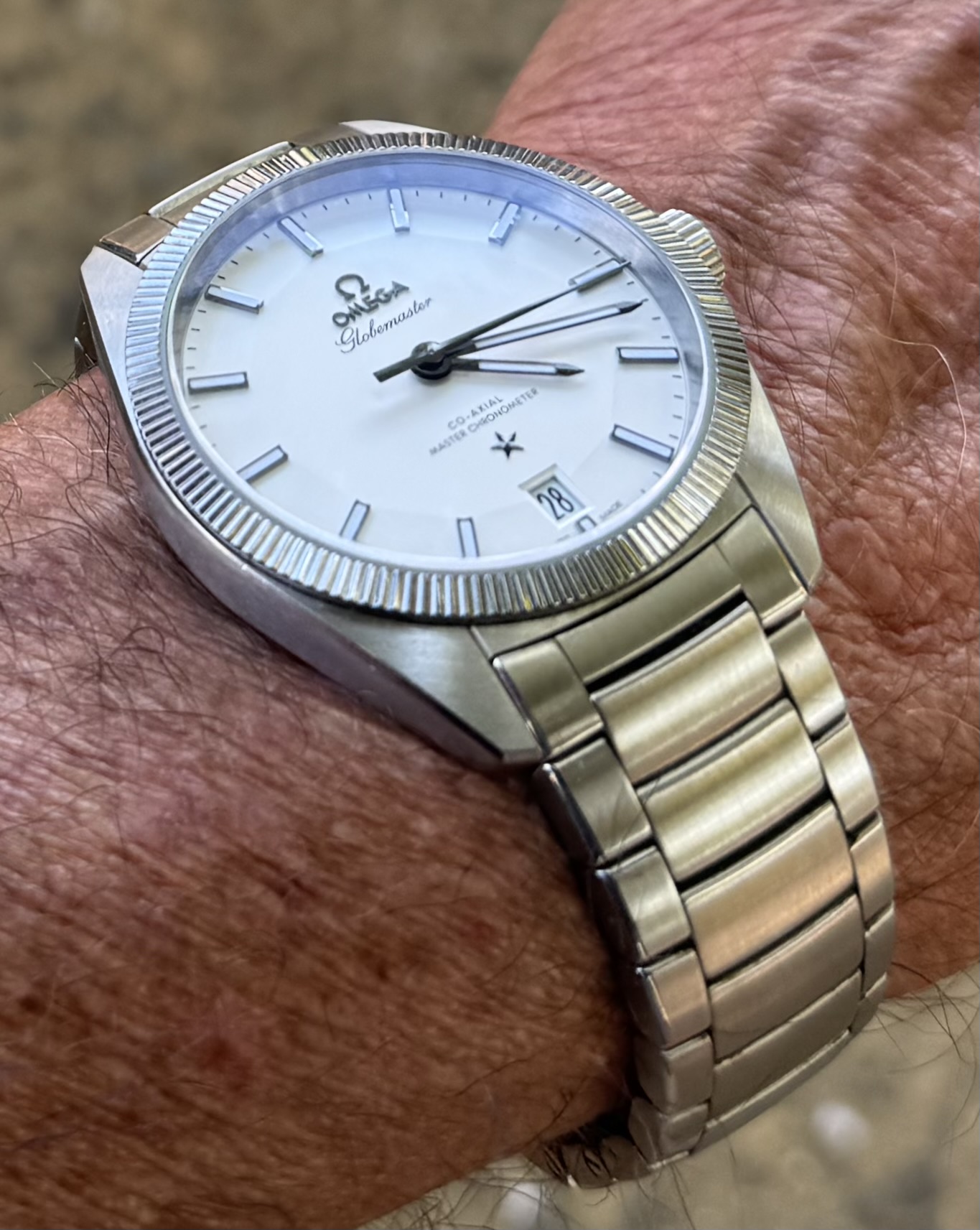 Omega wristshot 39