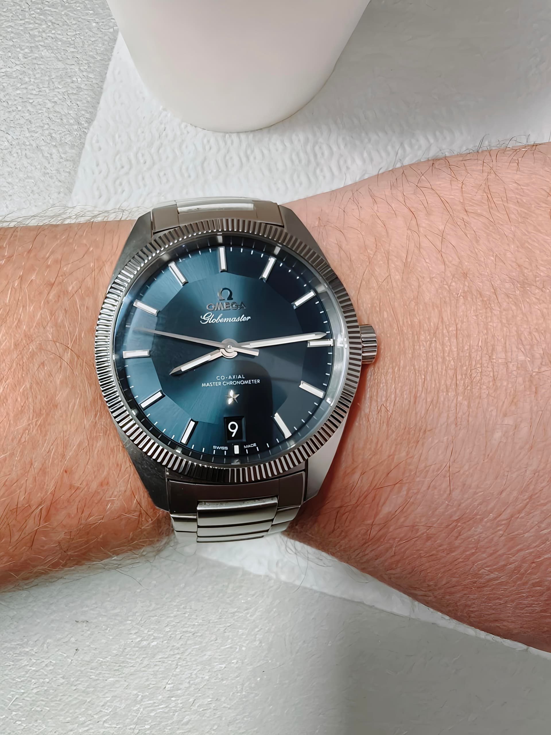 Omega wristshot 30