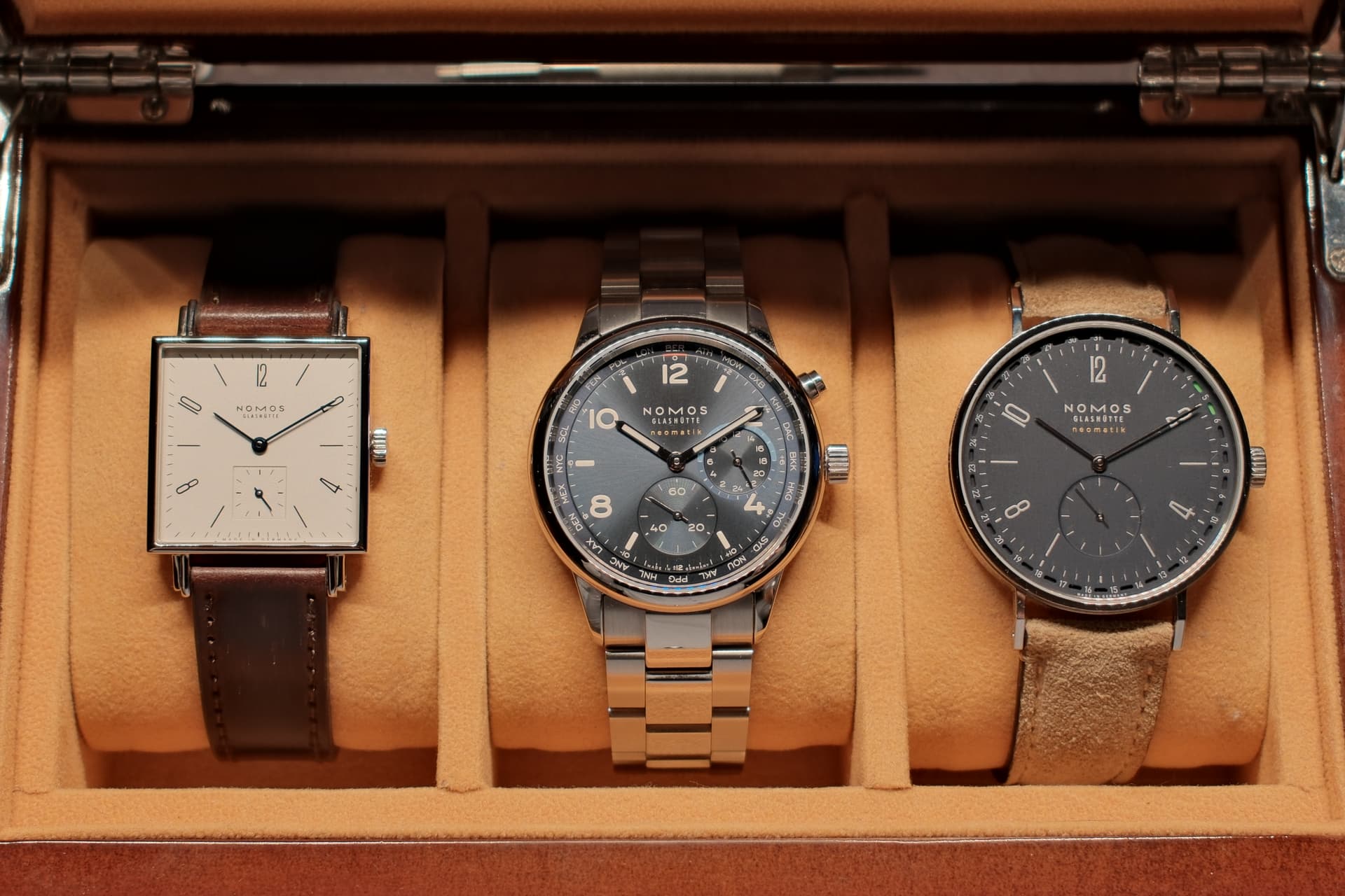 Nomos wristshot 5