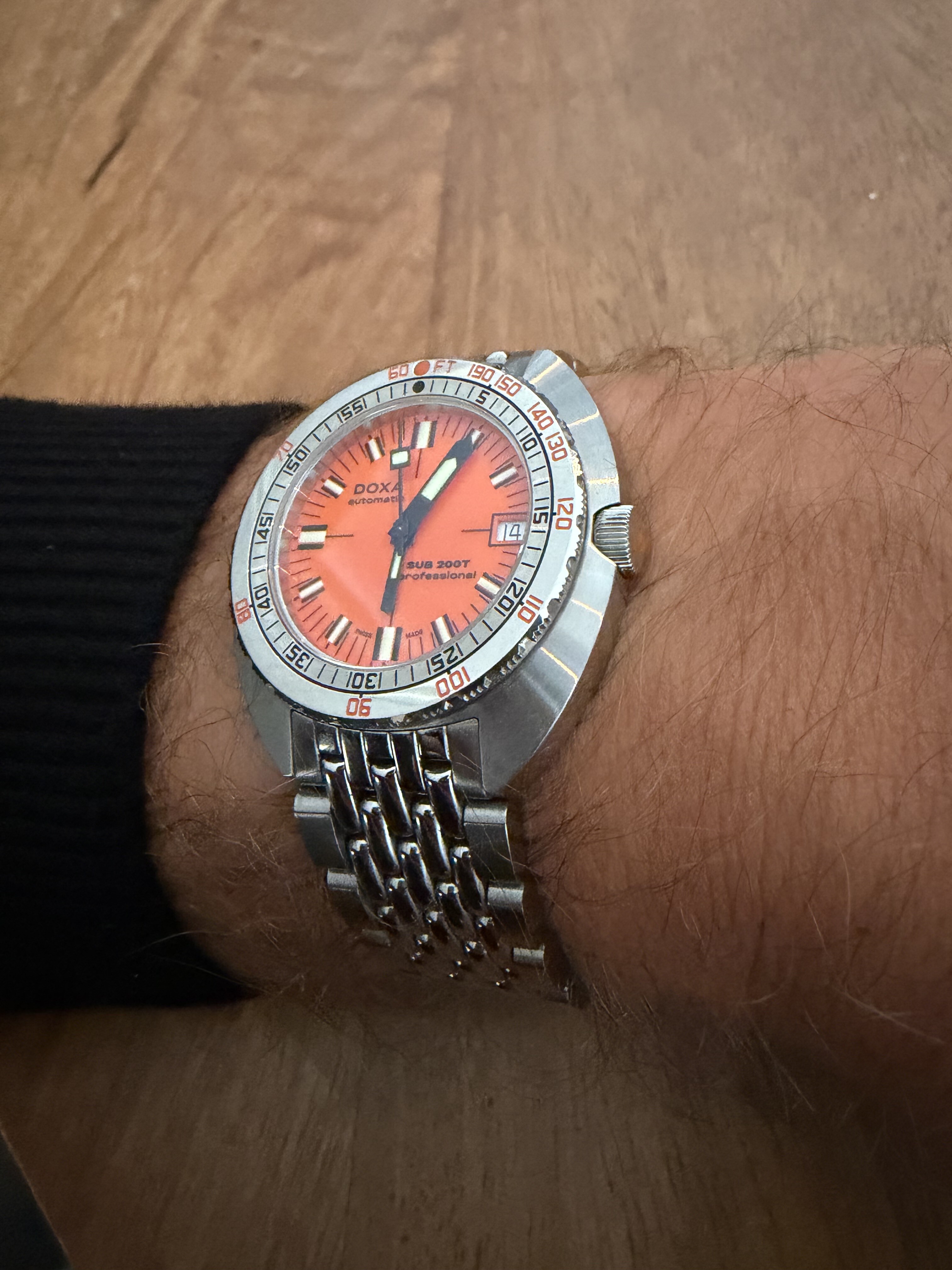 Doxa wristshot 4