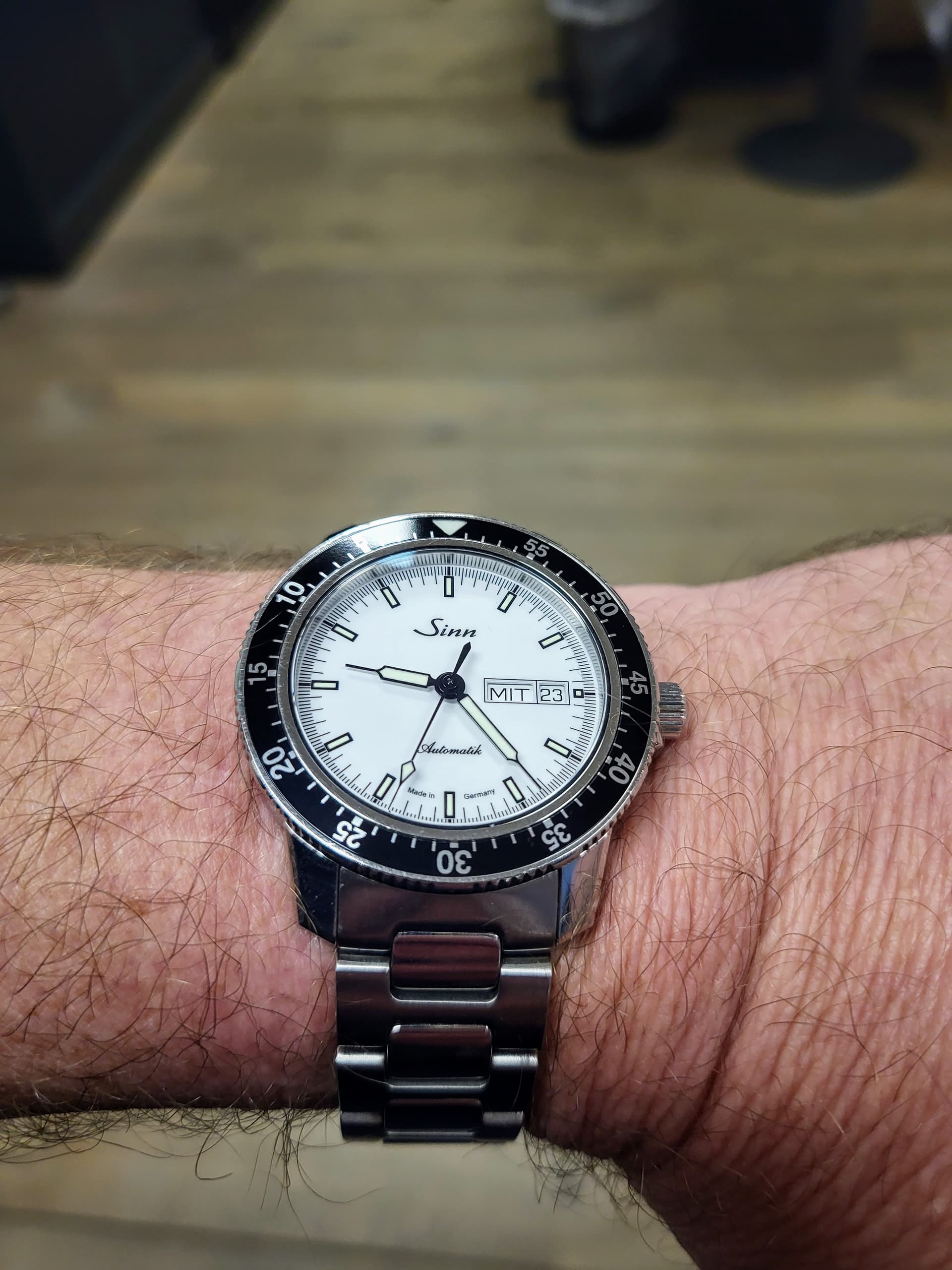 Sinn wristshot 7