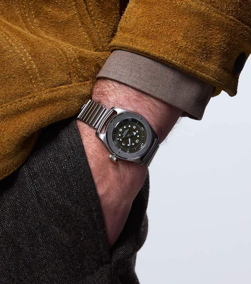 Serica wristshot 39