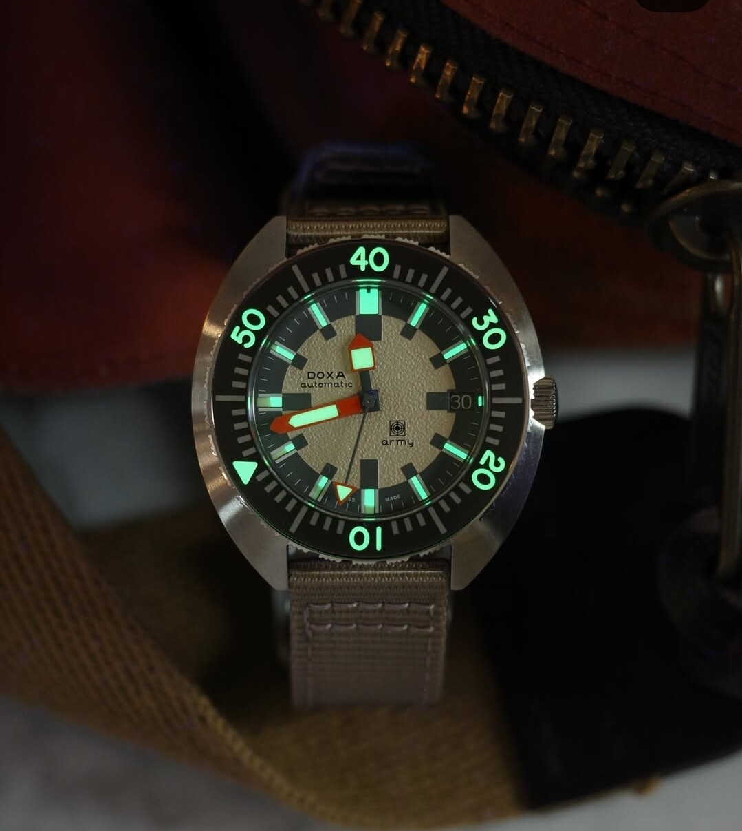 Doxa wristshot 20