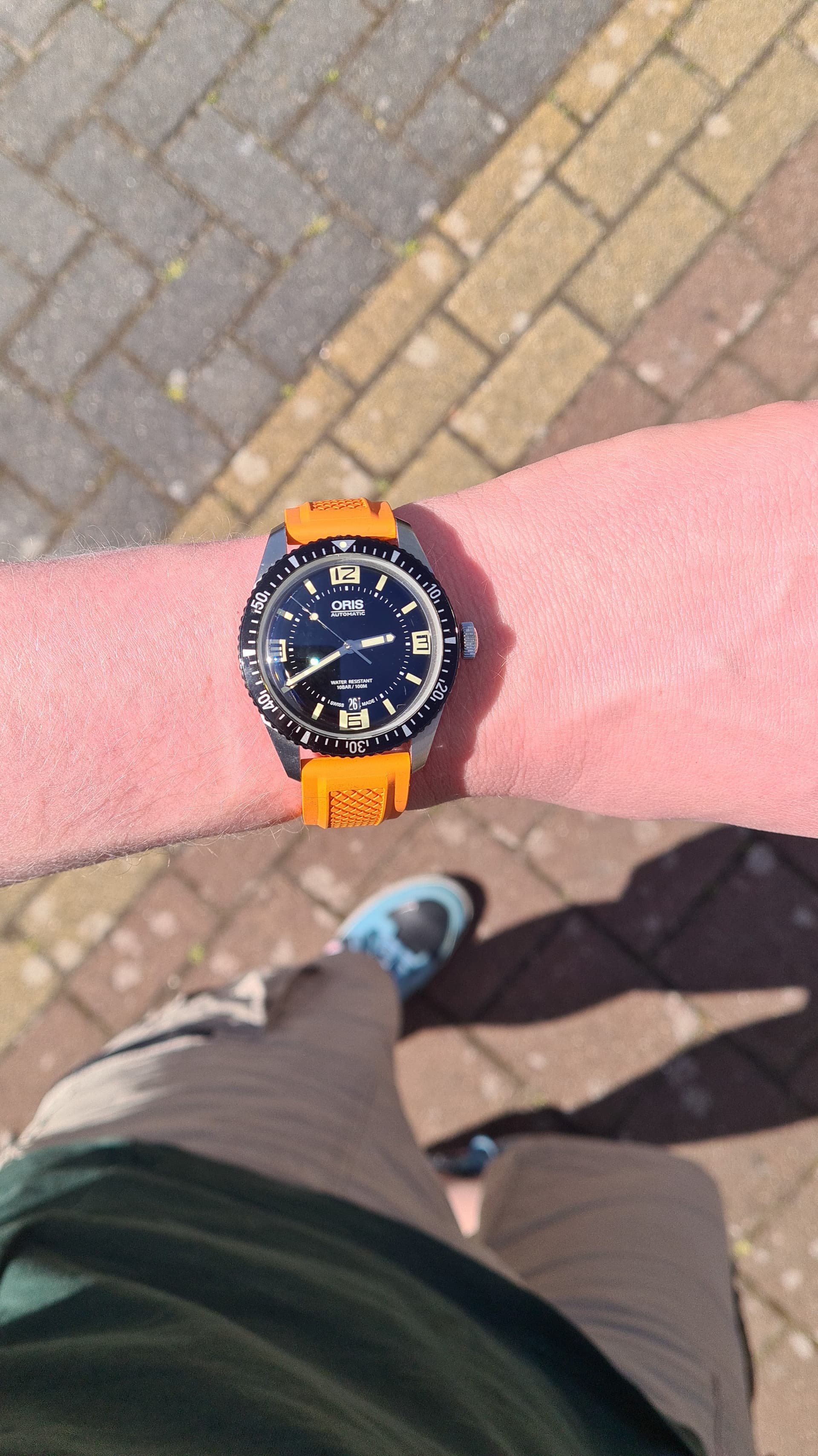 Oris wristshot 8