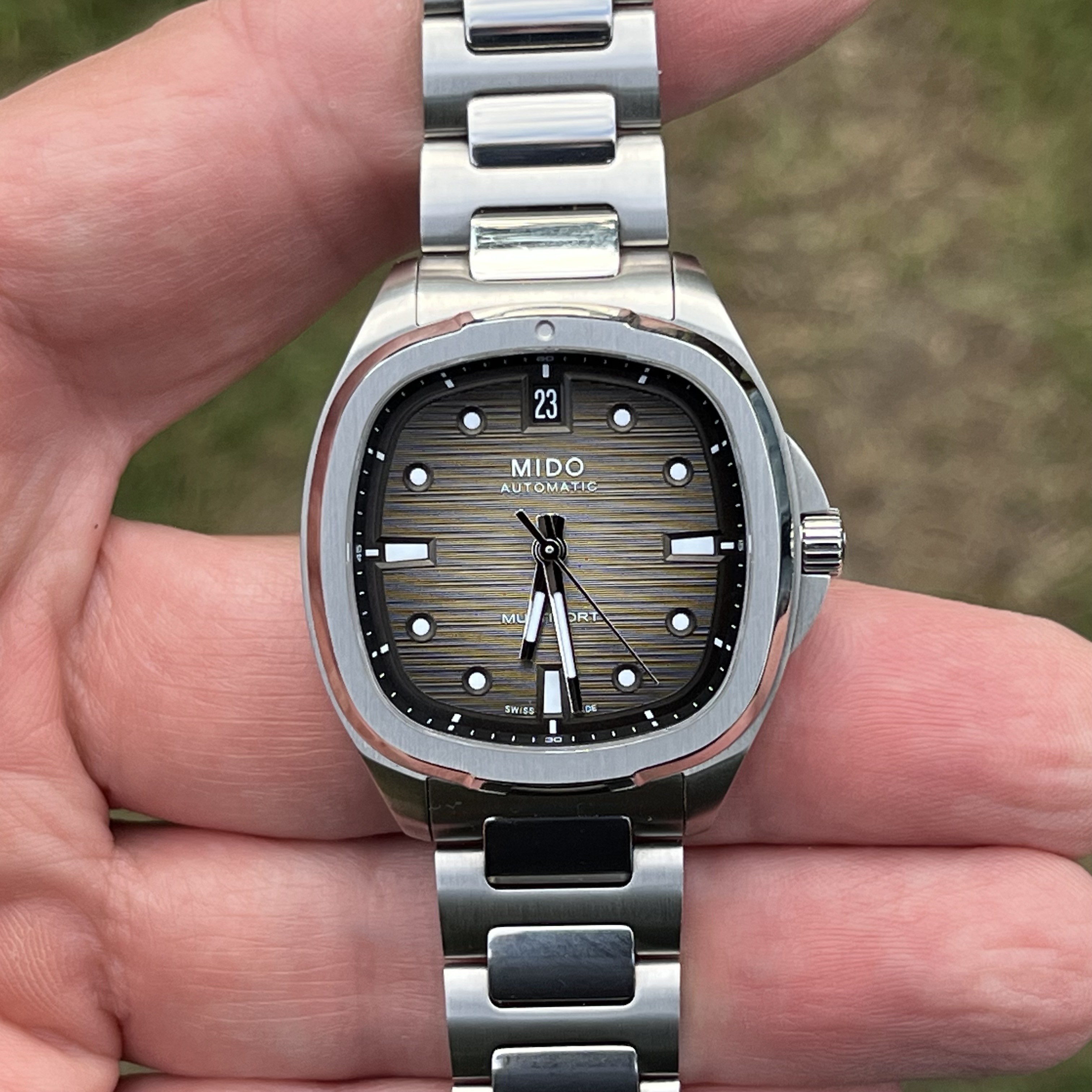 Mido wristshot 37
