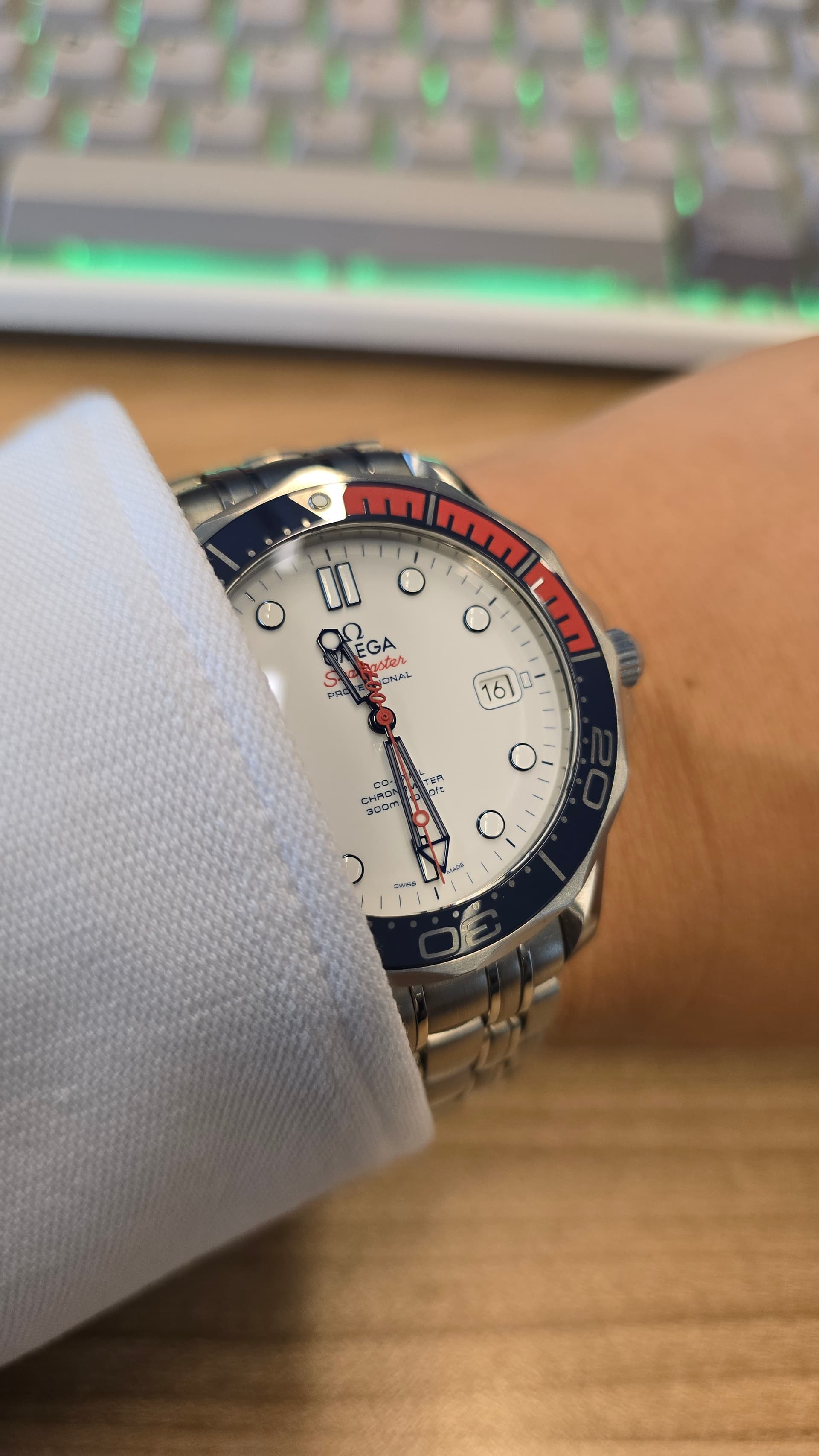 Omega wristshot 3