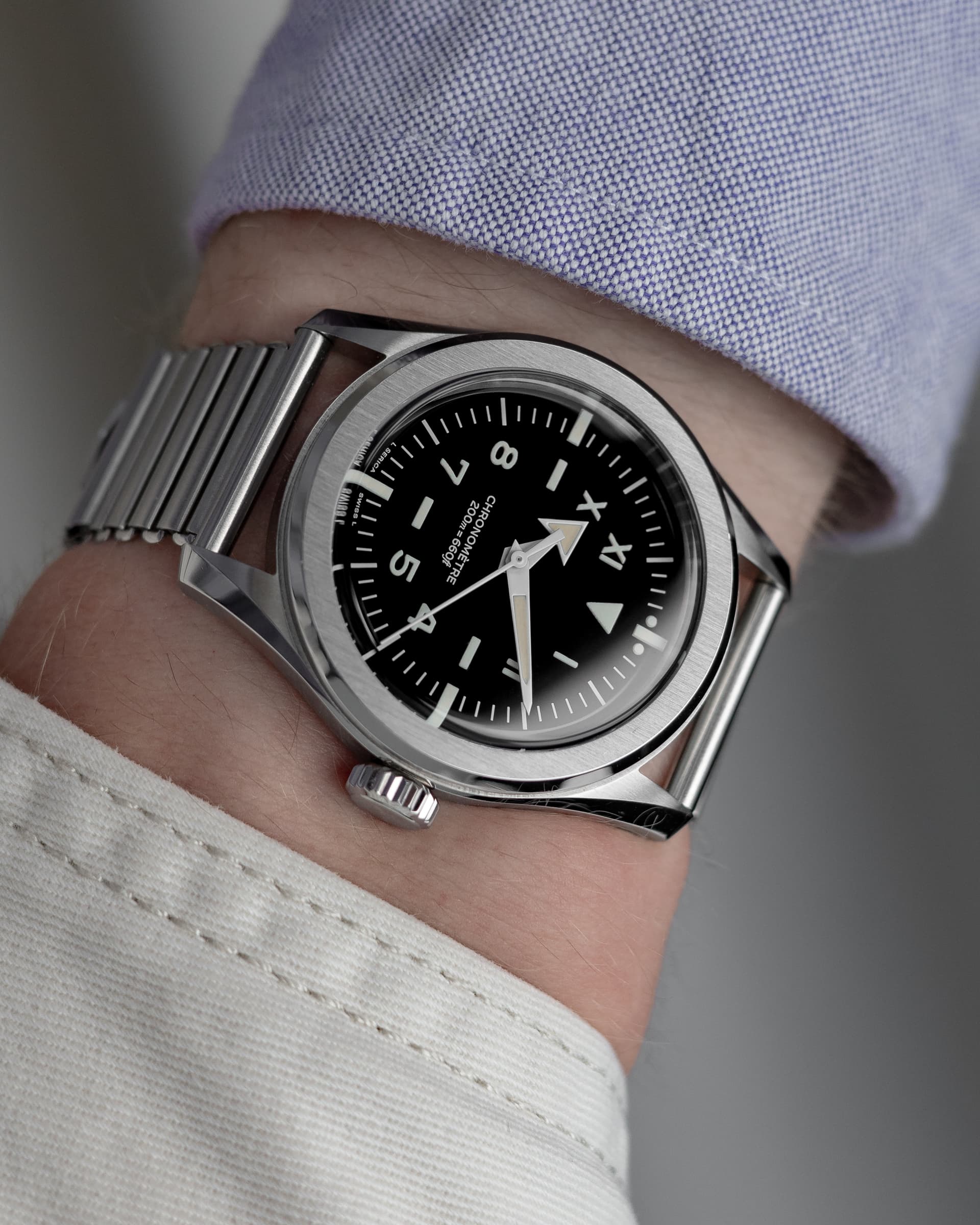 Serica wristshot 9