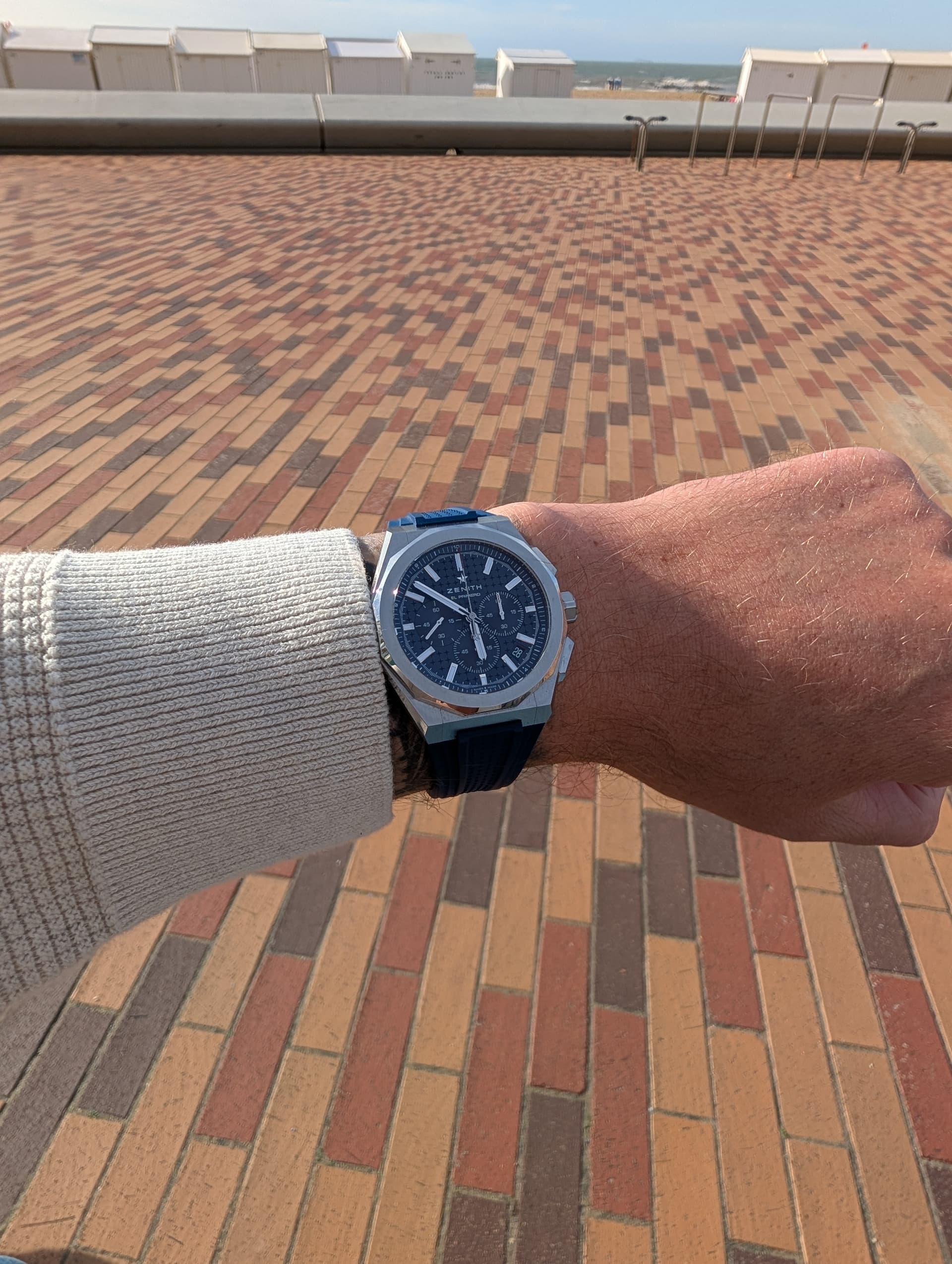 Zenith wristshot 18