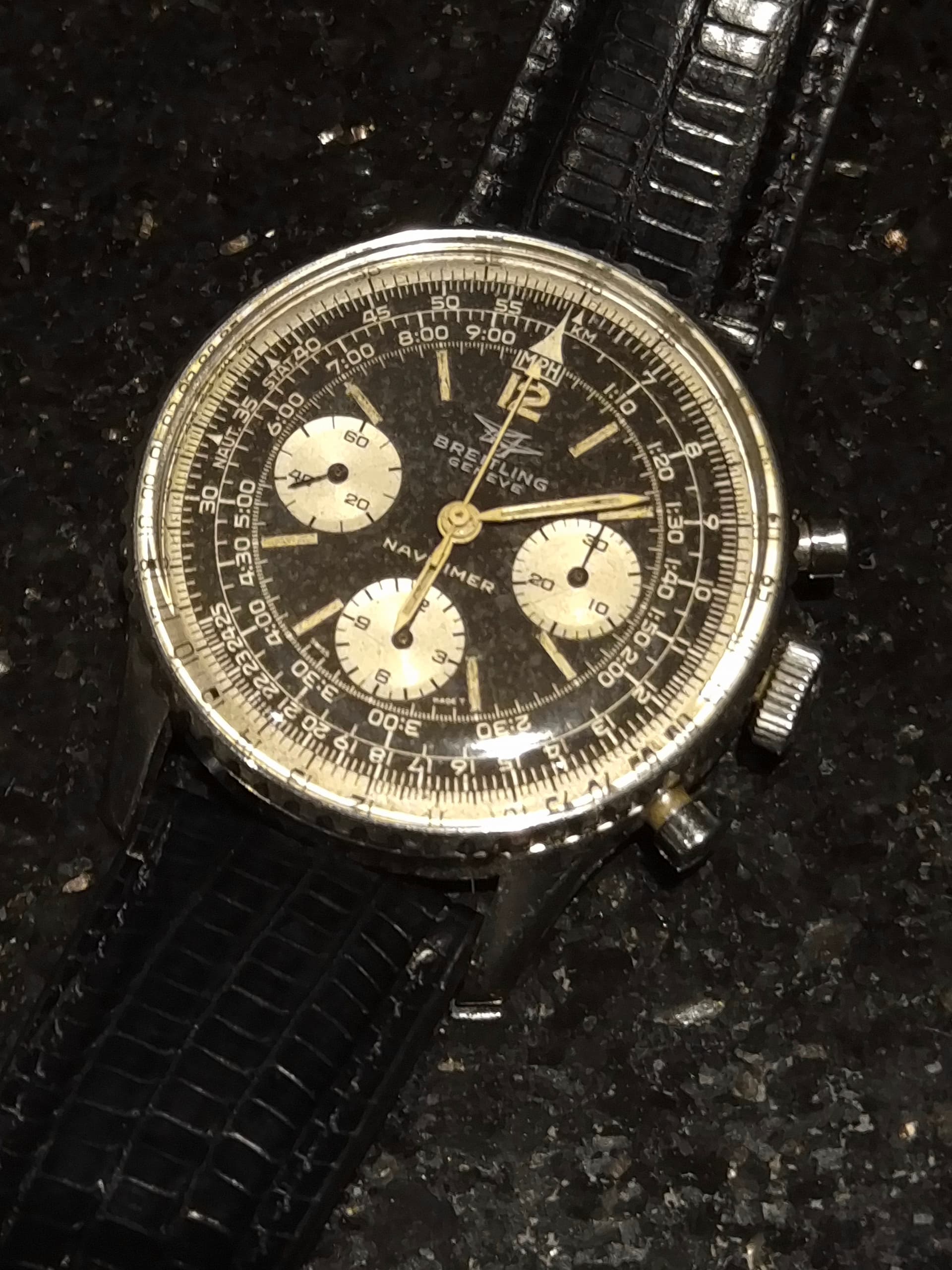 Breitling wristshot 9