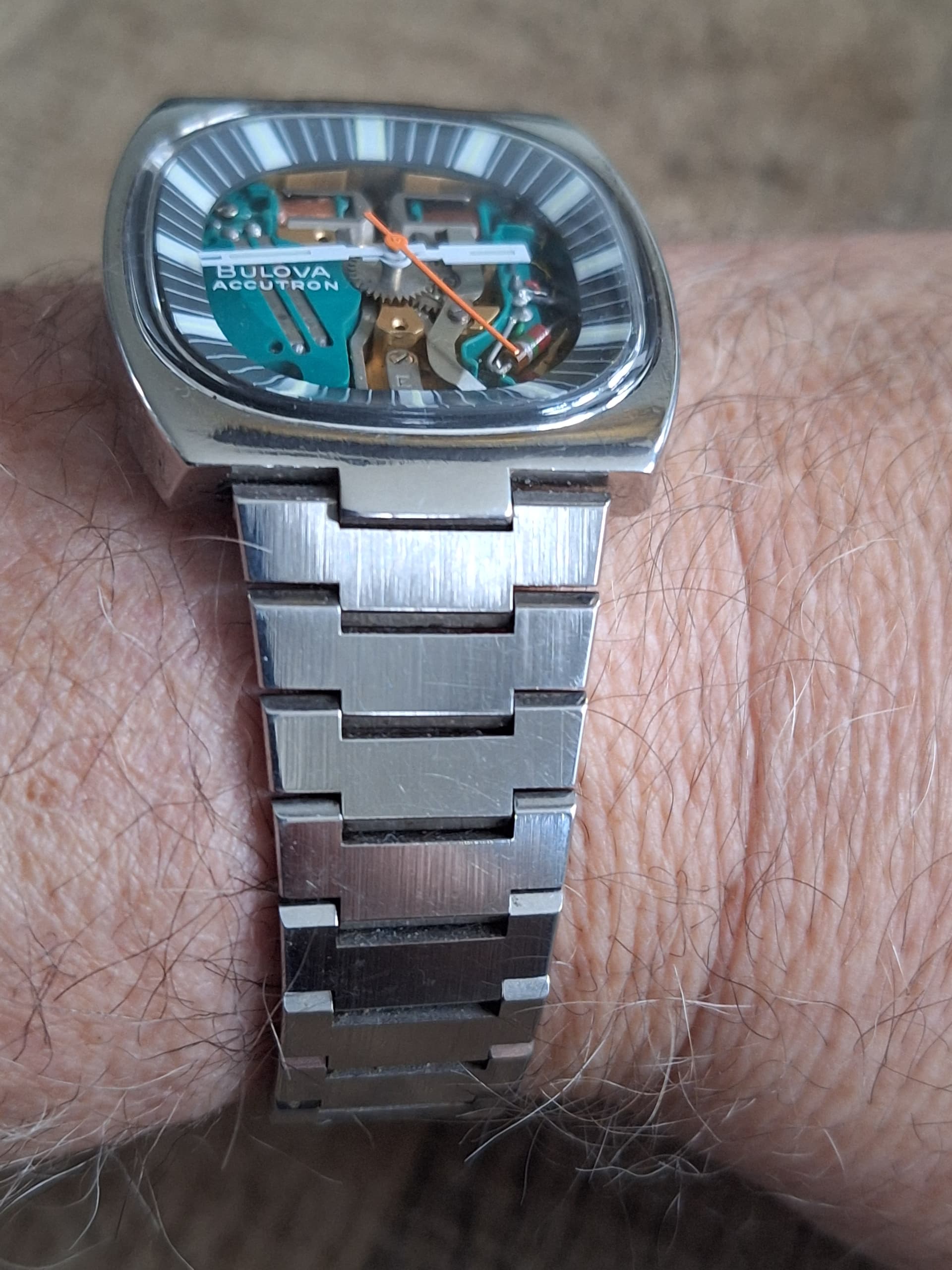 Bulova wristshot 13