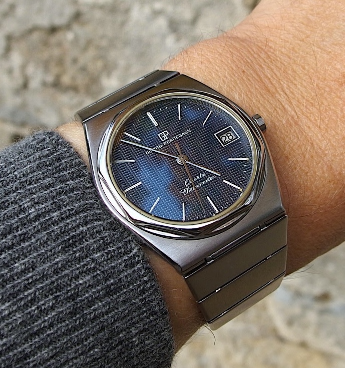 Mido wristshot 12
