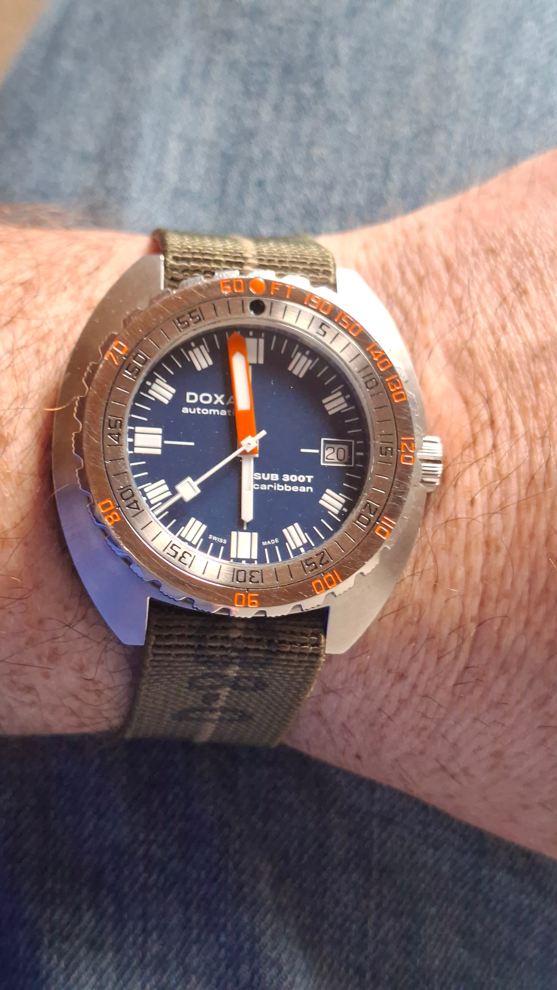 Doxa wristshot 40