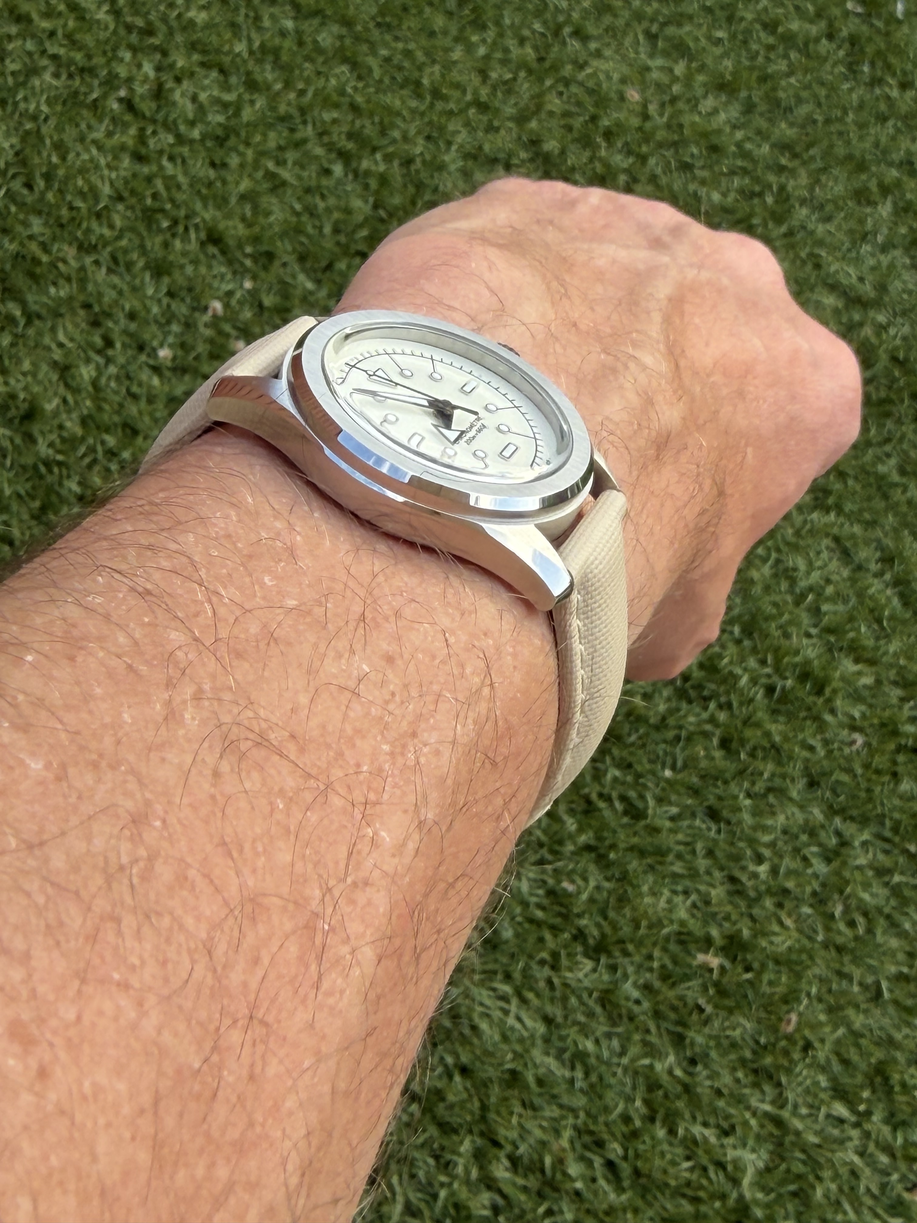 Serica wristshot 34