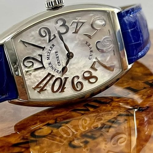 watch-41015712-iwbl9rfzsxkzvwjcjp5aa6ge-Square500