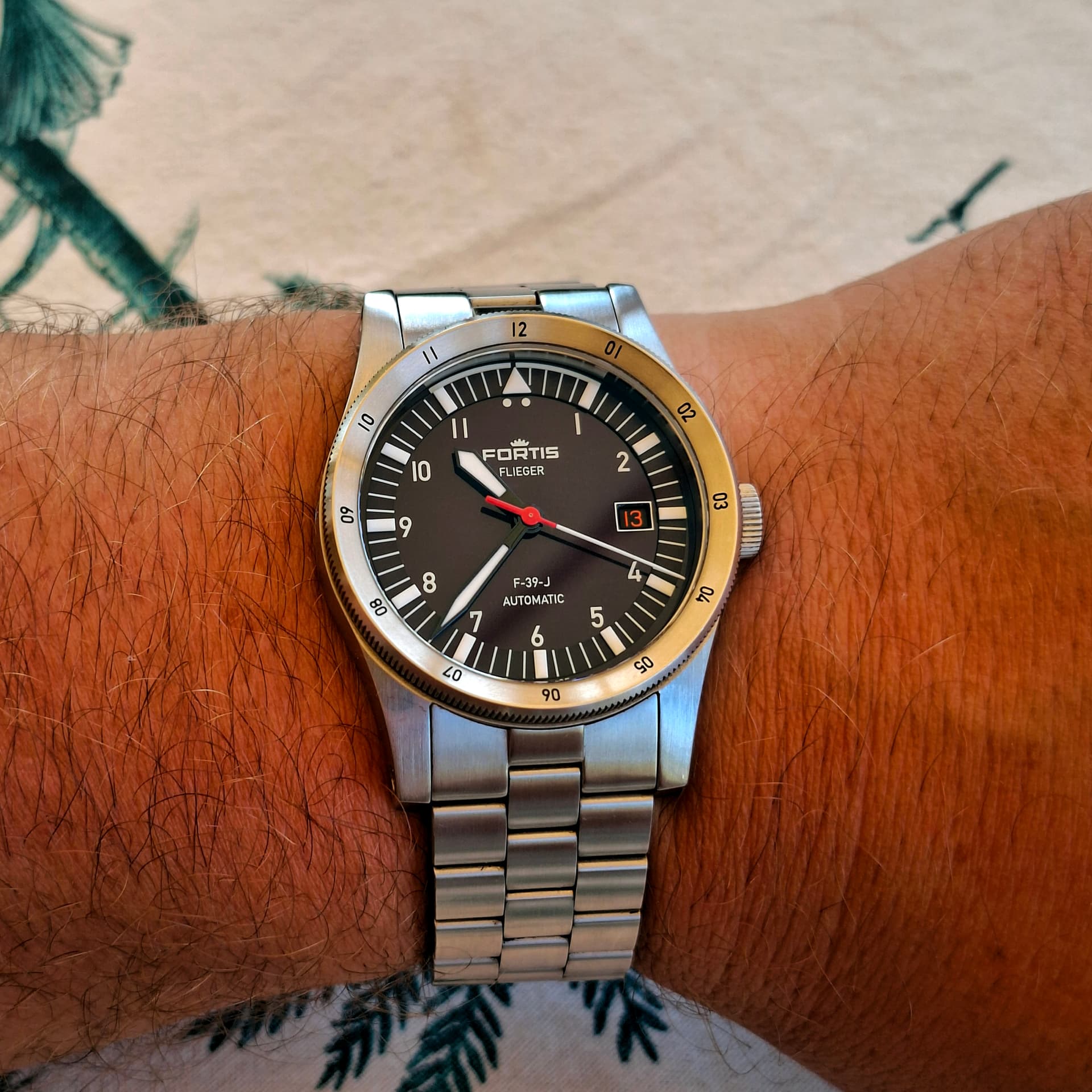 Fortis wristshot 24
