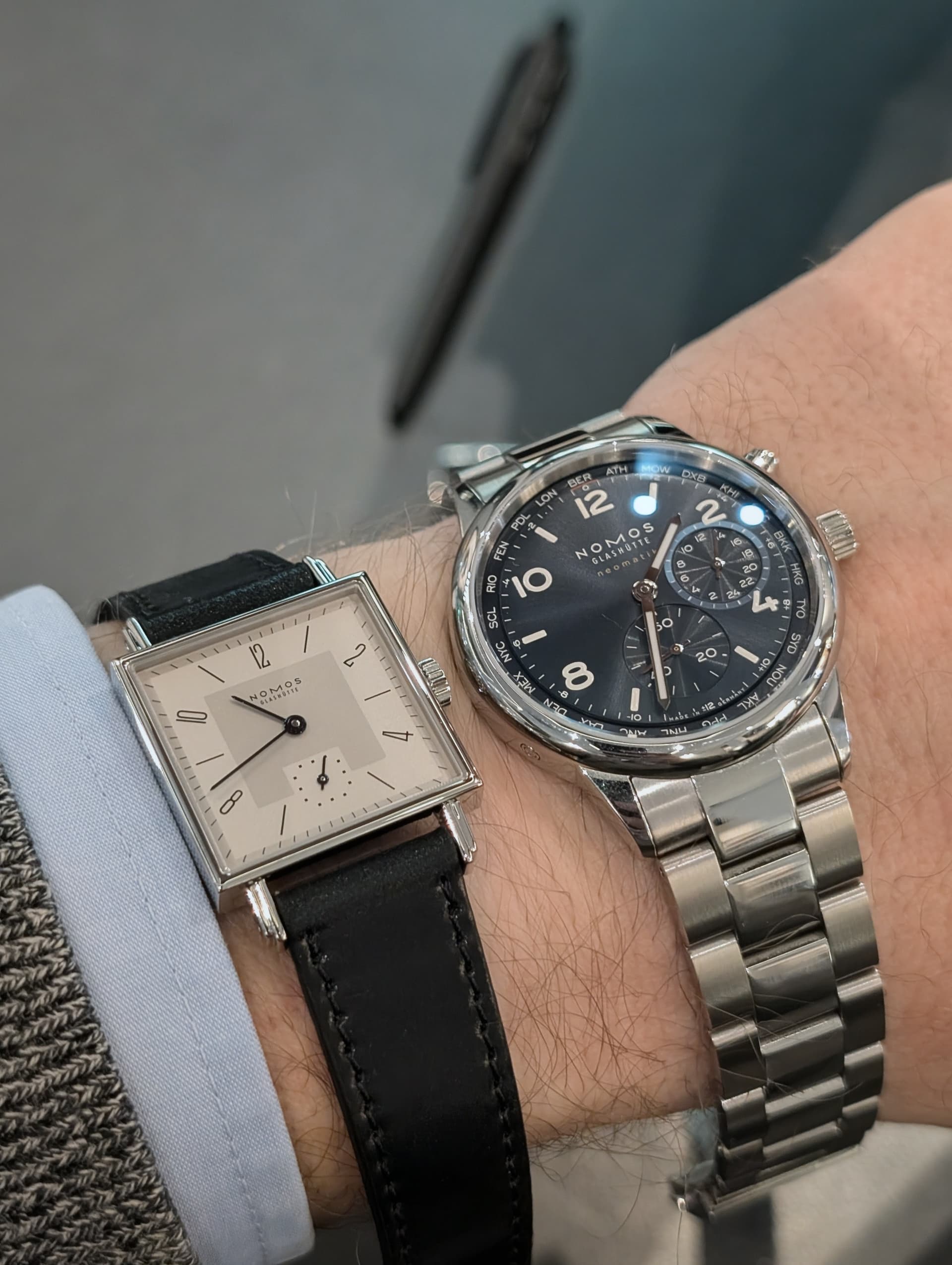 Nomos wristshot 32