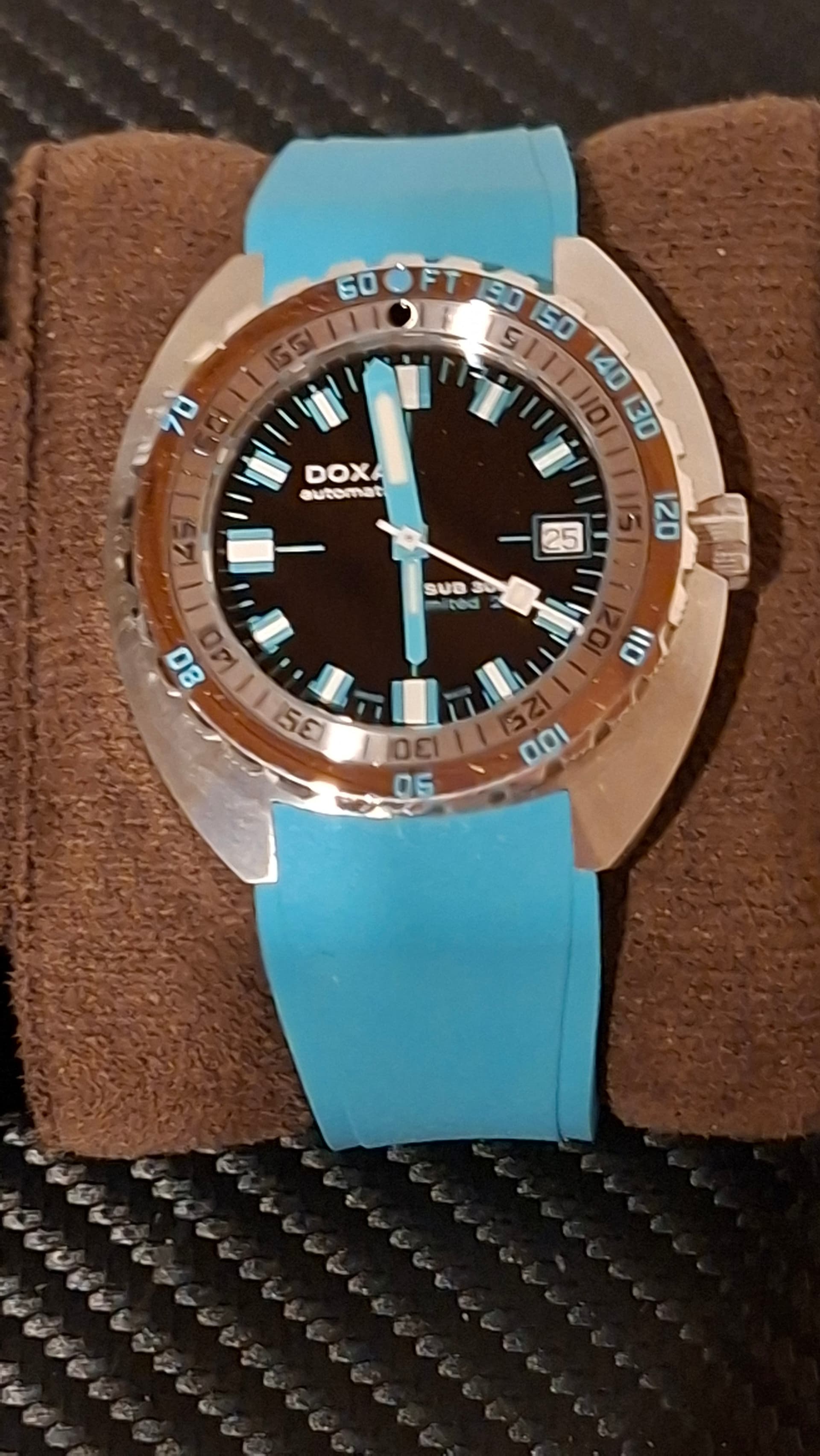 Doxa wristshot 32