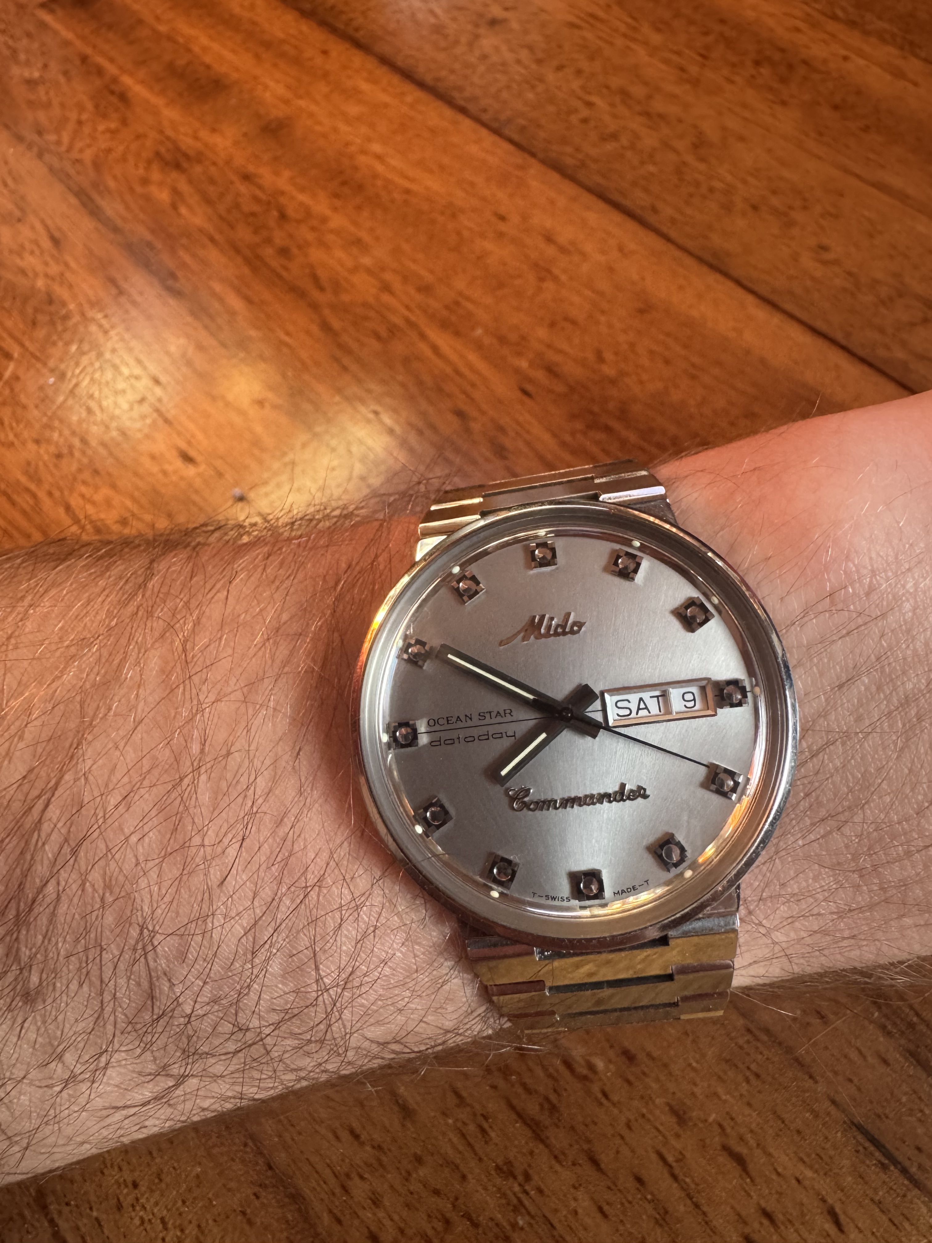 Mido wristshot 10