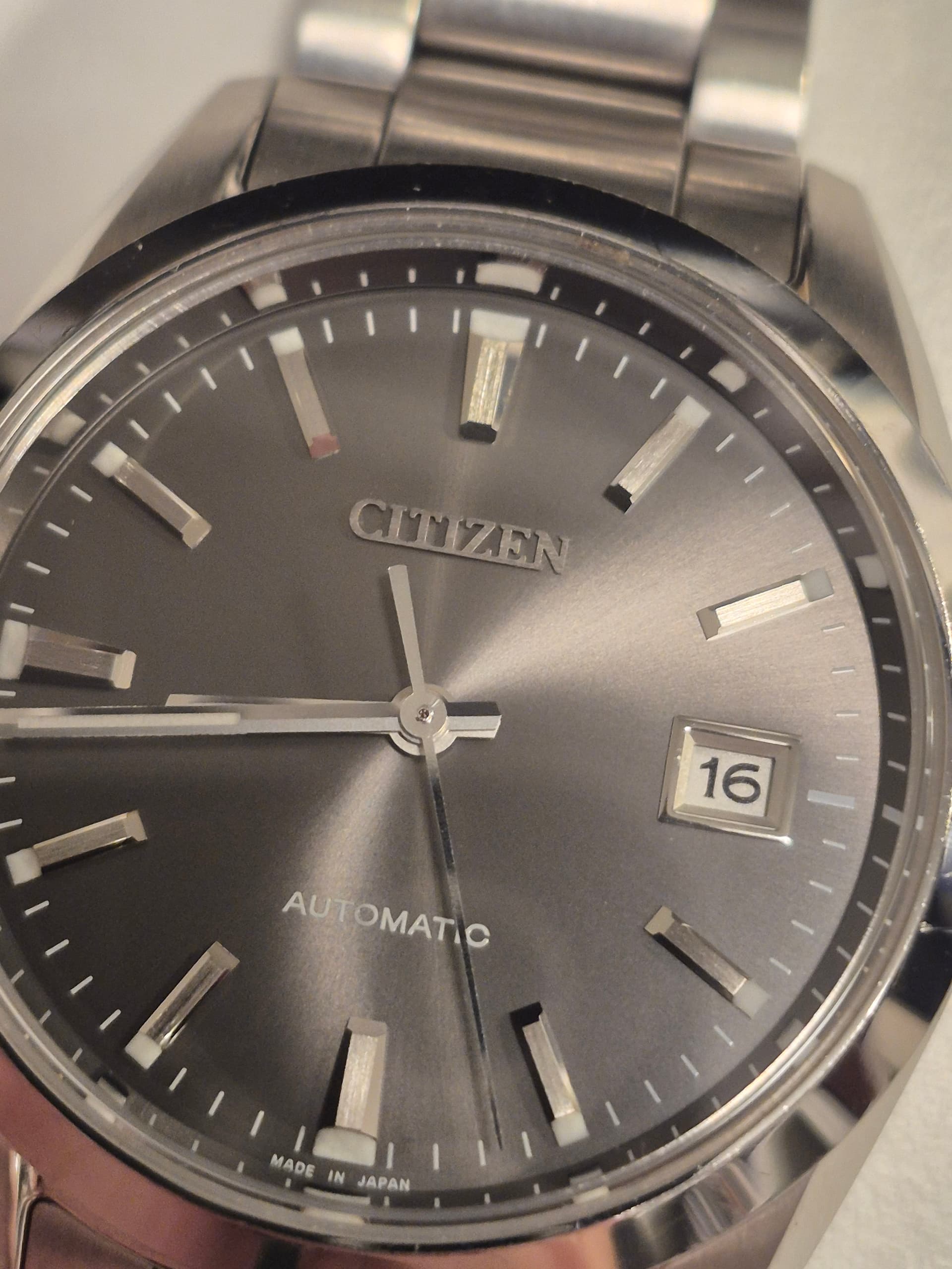 Citizen wristshot 4