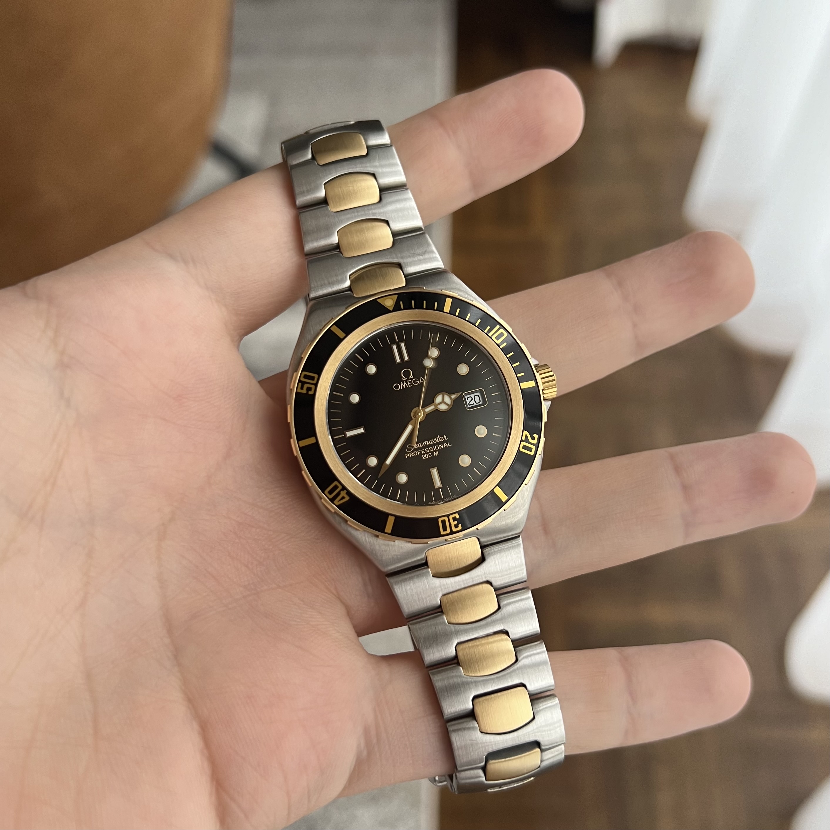 Omega wristshot 27