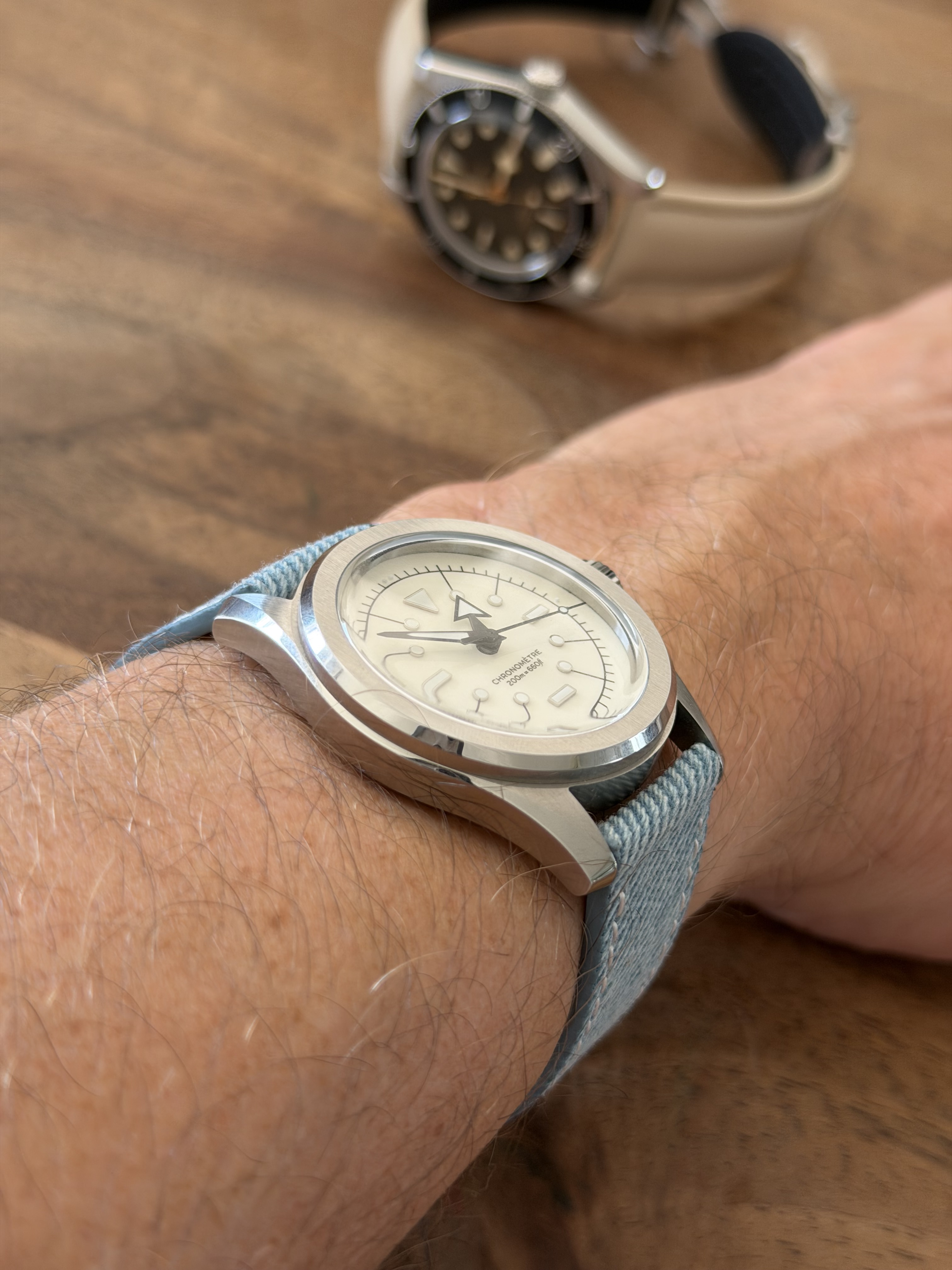 Serica wristshot 38