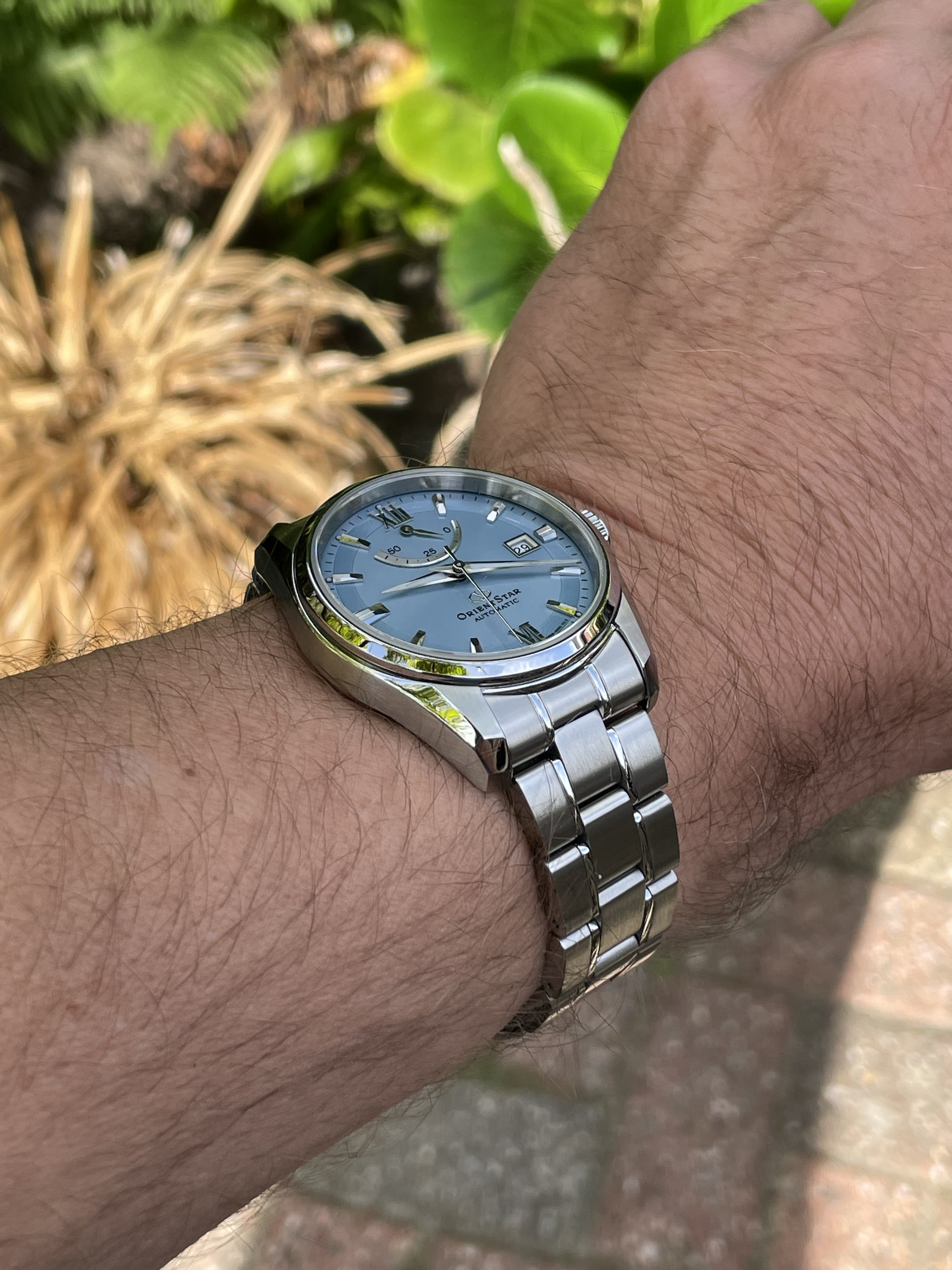 Orient wristshot 27