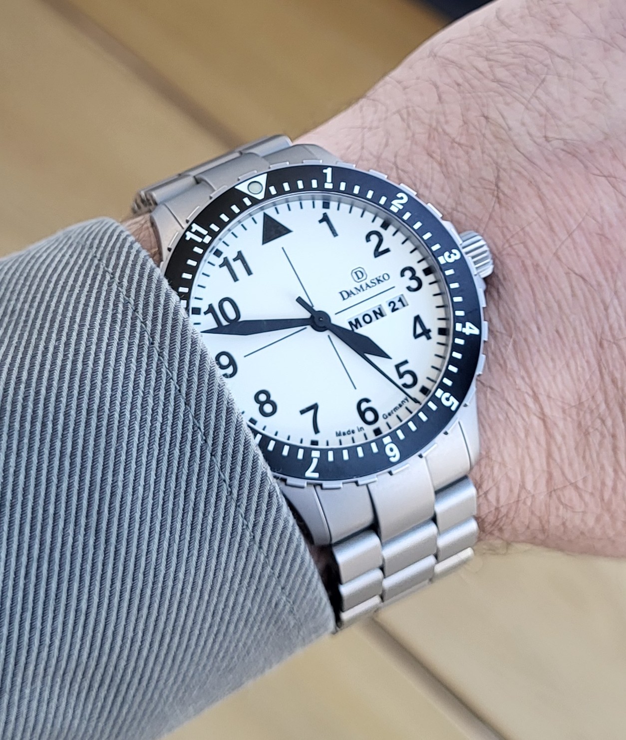 Damasko wristshot 9
