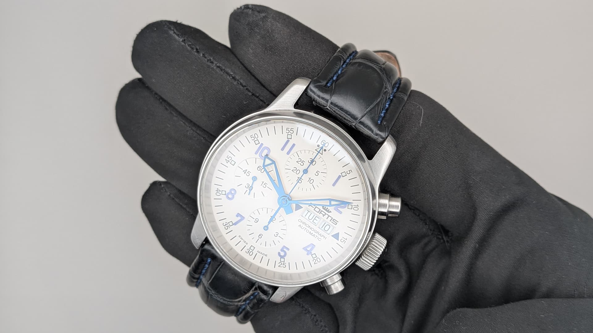 PXL_20260212_195712464