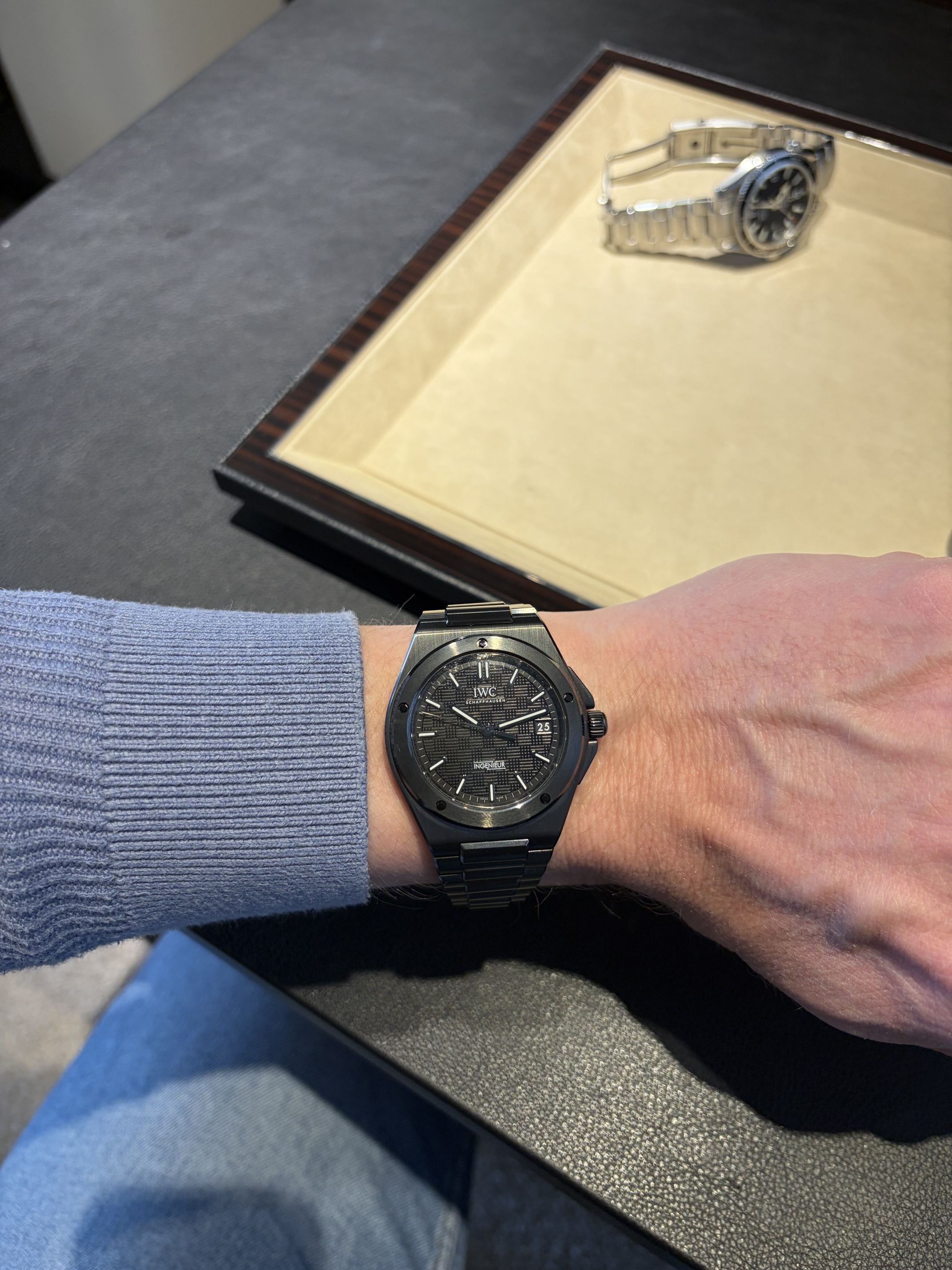 IWC wristshot 37