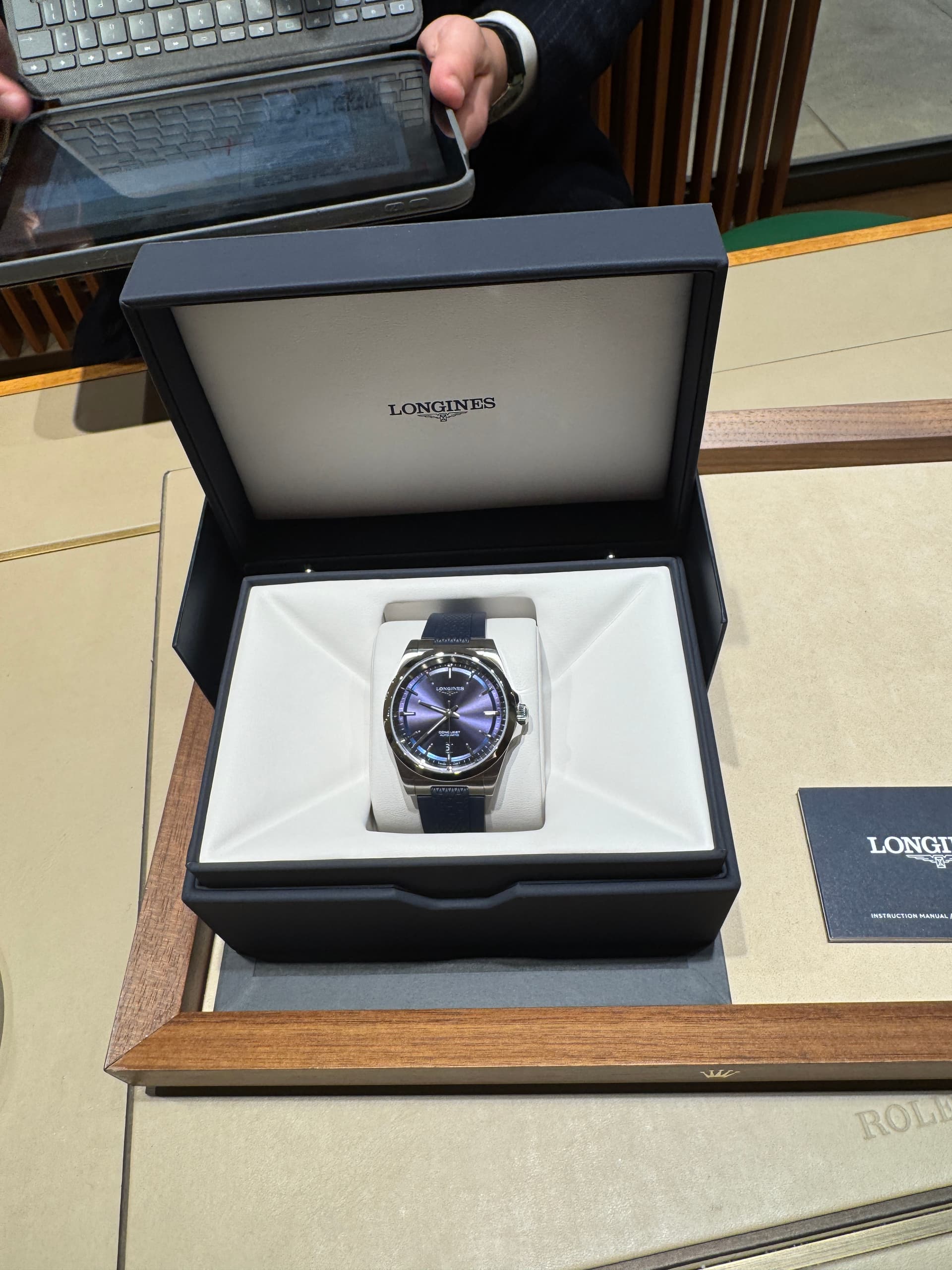 Longines wristshot 11