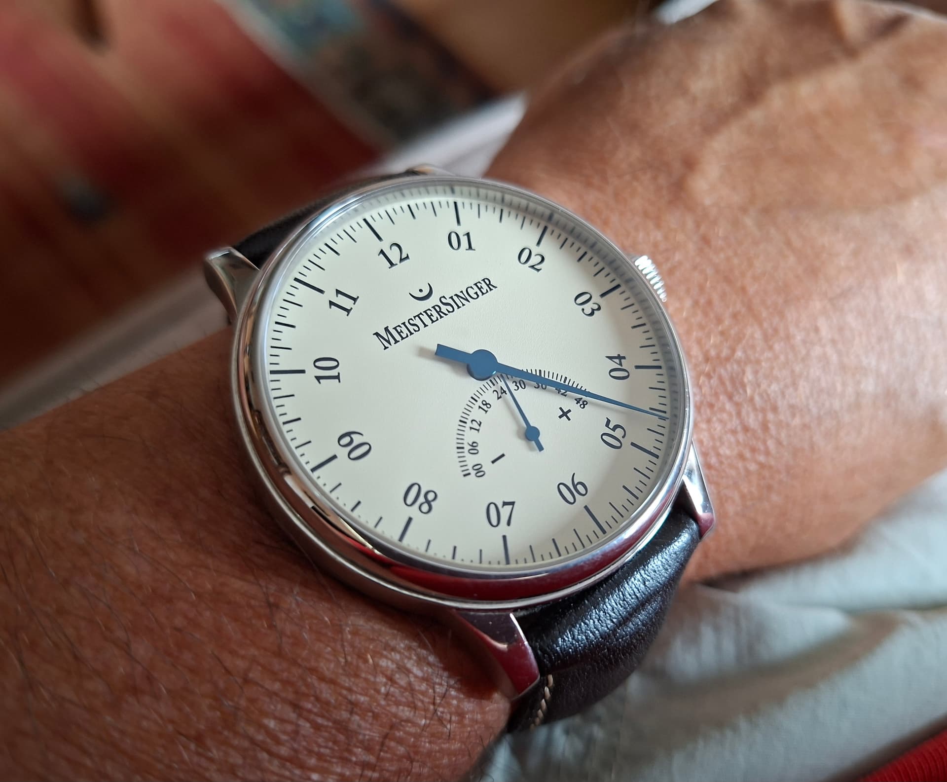 MeisterSinger wristshot 14