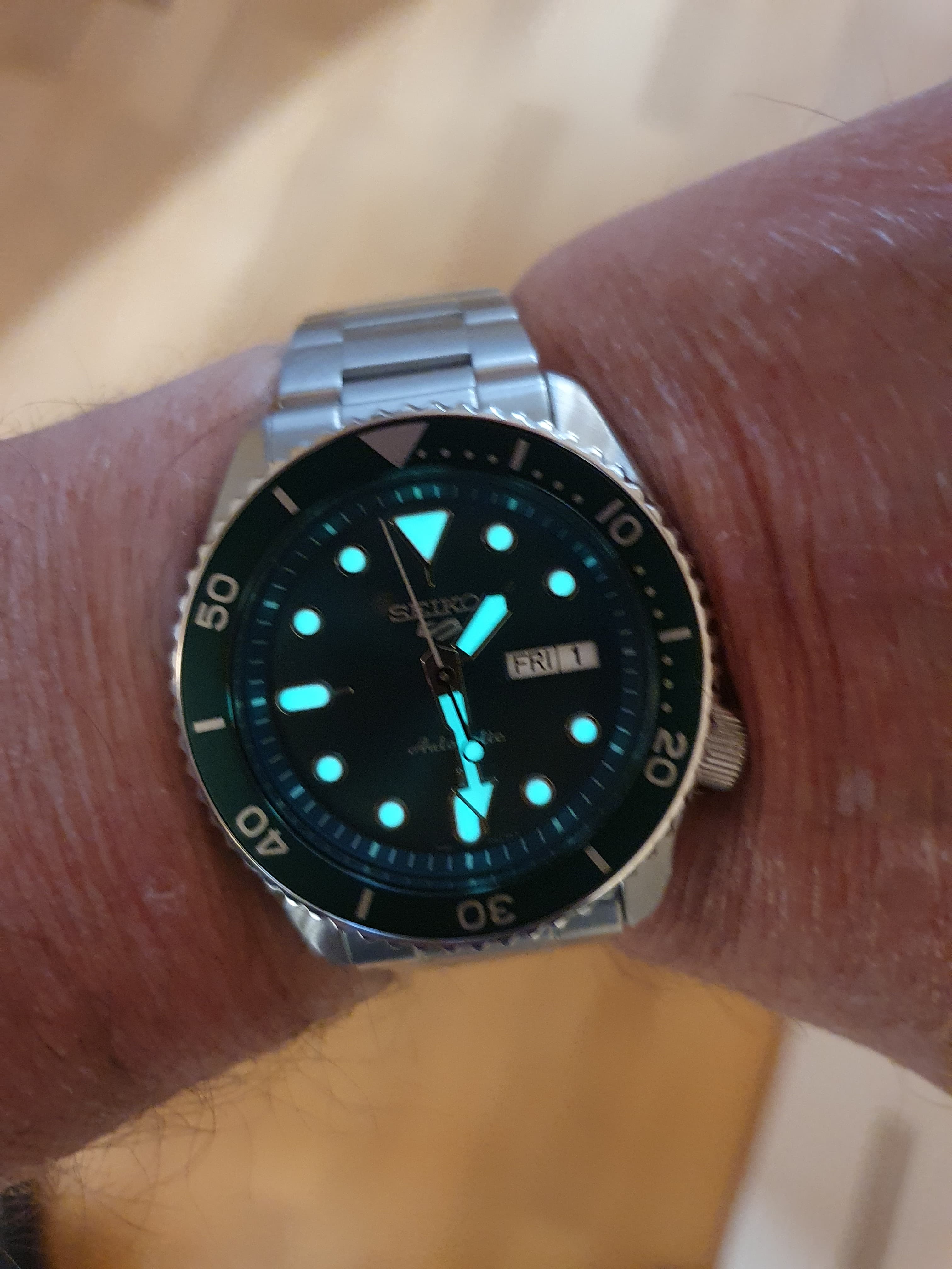 lume seiko 5 groen