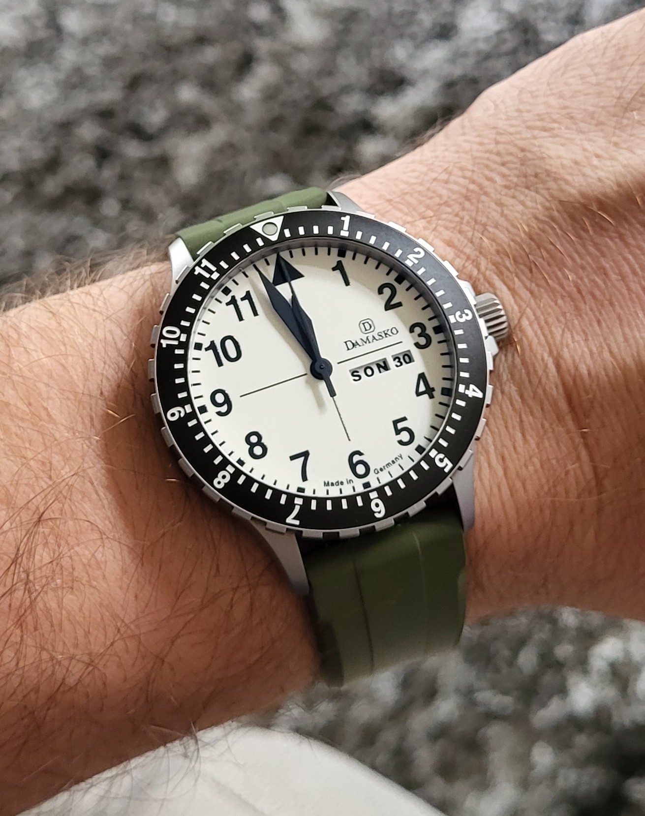 Damasko cover
