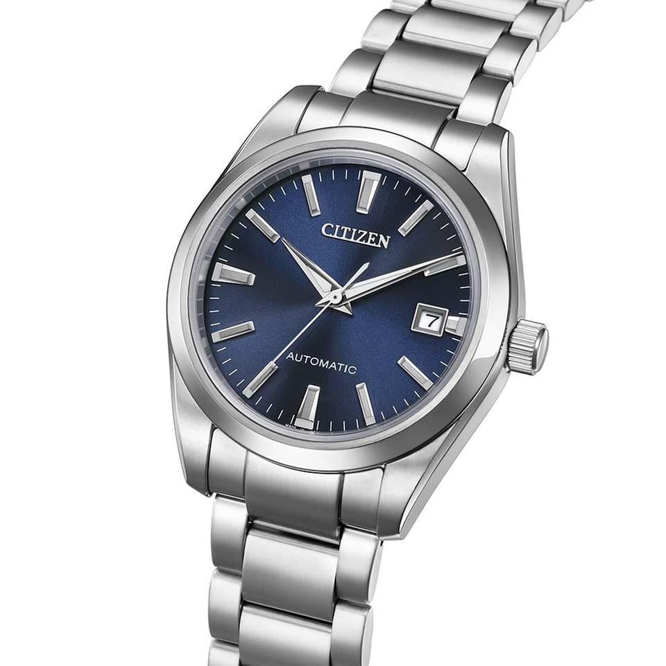 Citizen wristshot 12