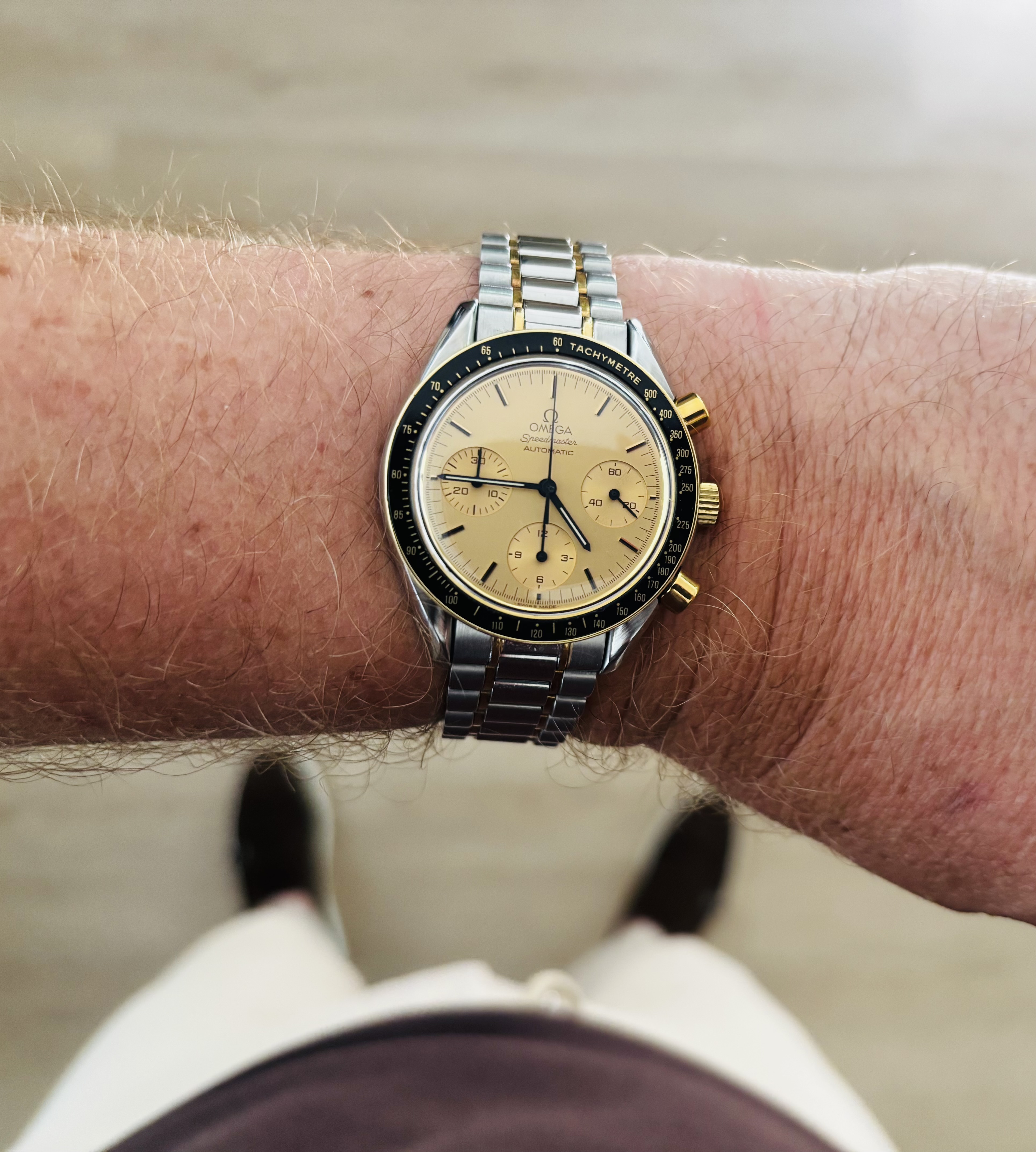 Omega cover