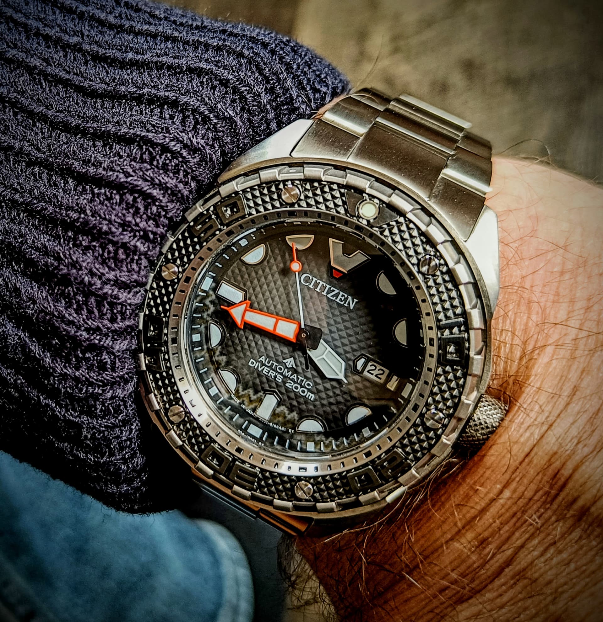 Citizen wristshot 34