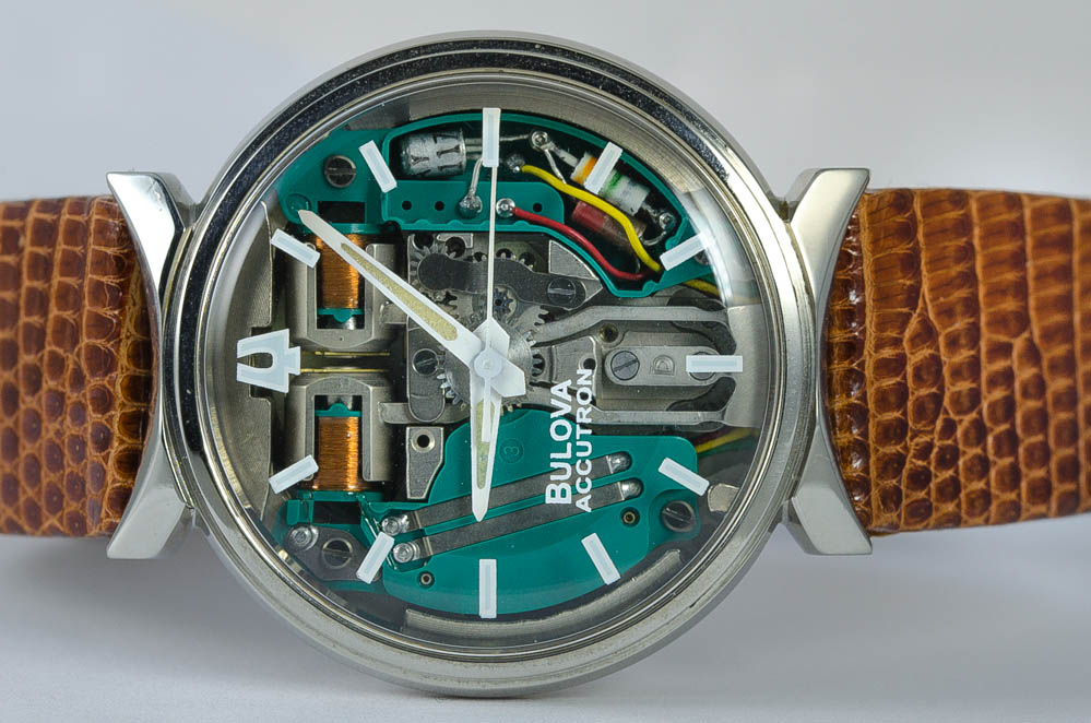 Bulova wristshot 18